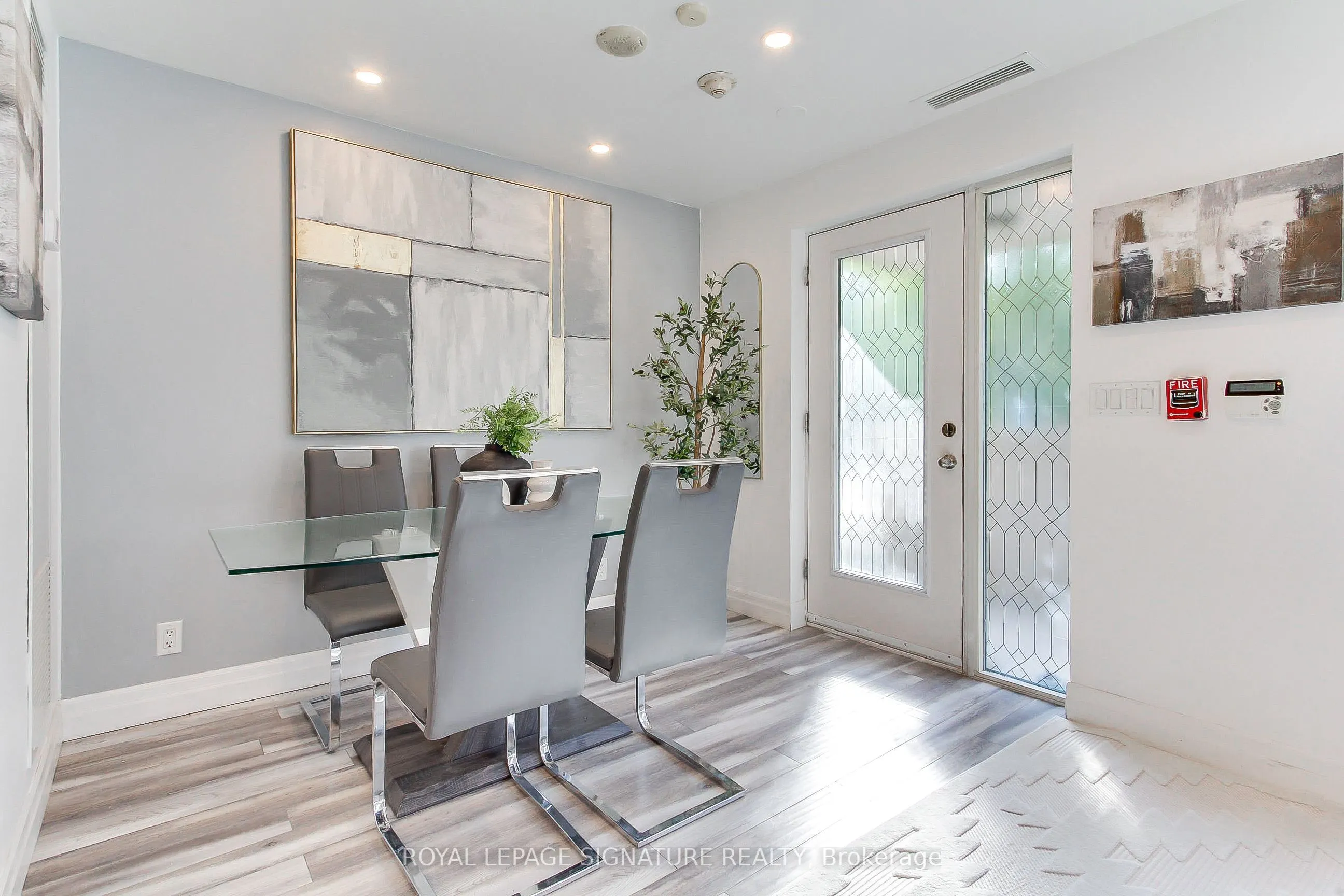 90 Absolute Avenue, #104