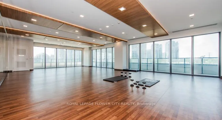 20 Shore Breeze Drive, #511