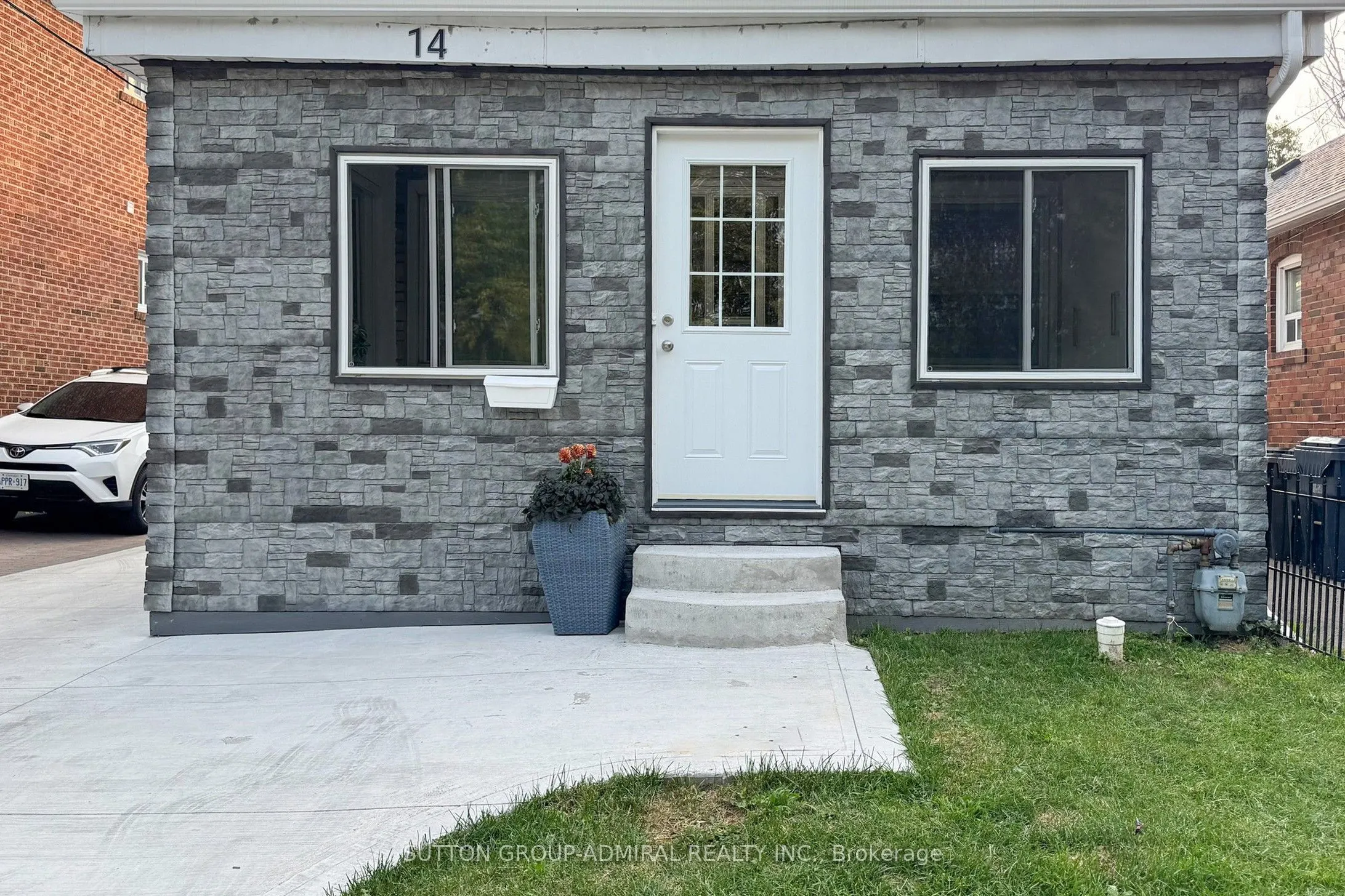 14 Spears Street