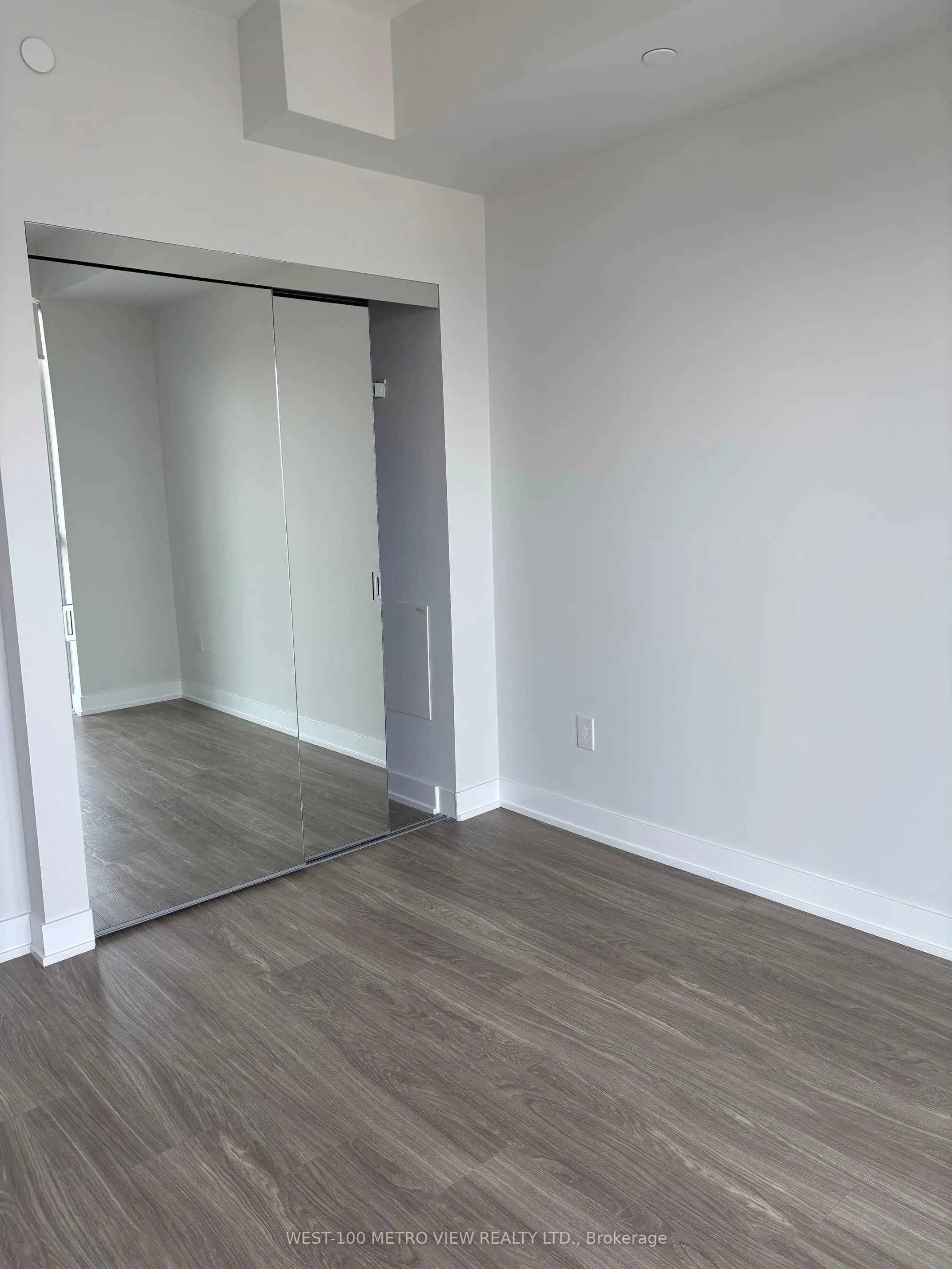 430 Square One Drive, #3902