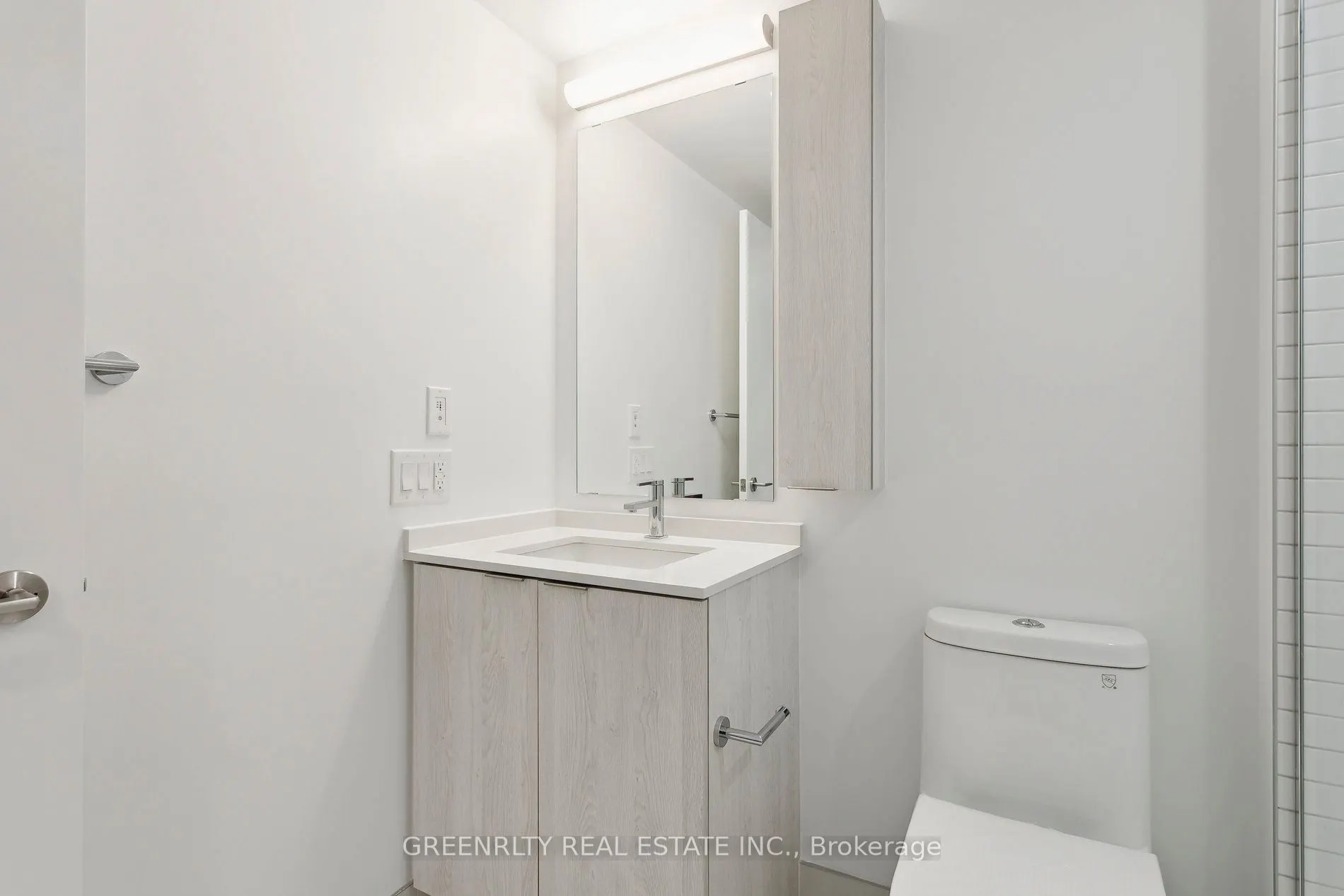 86 Dundas Street E, #511