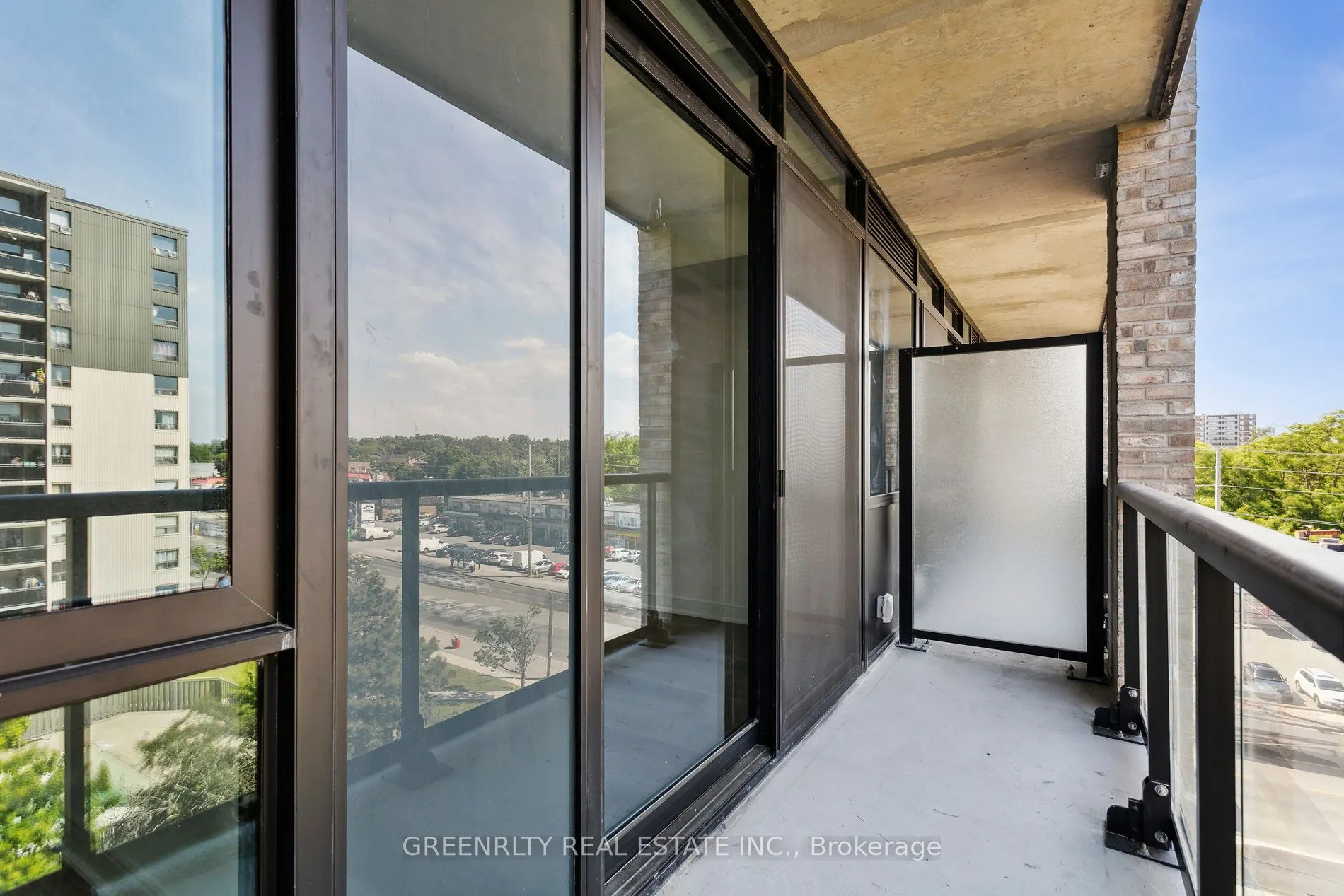 86 Dundas Street E, #511