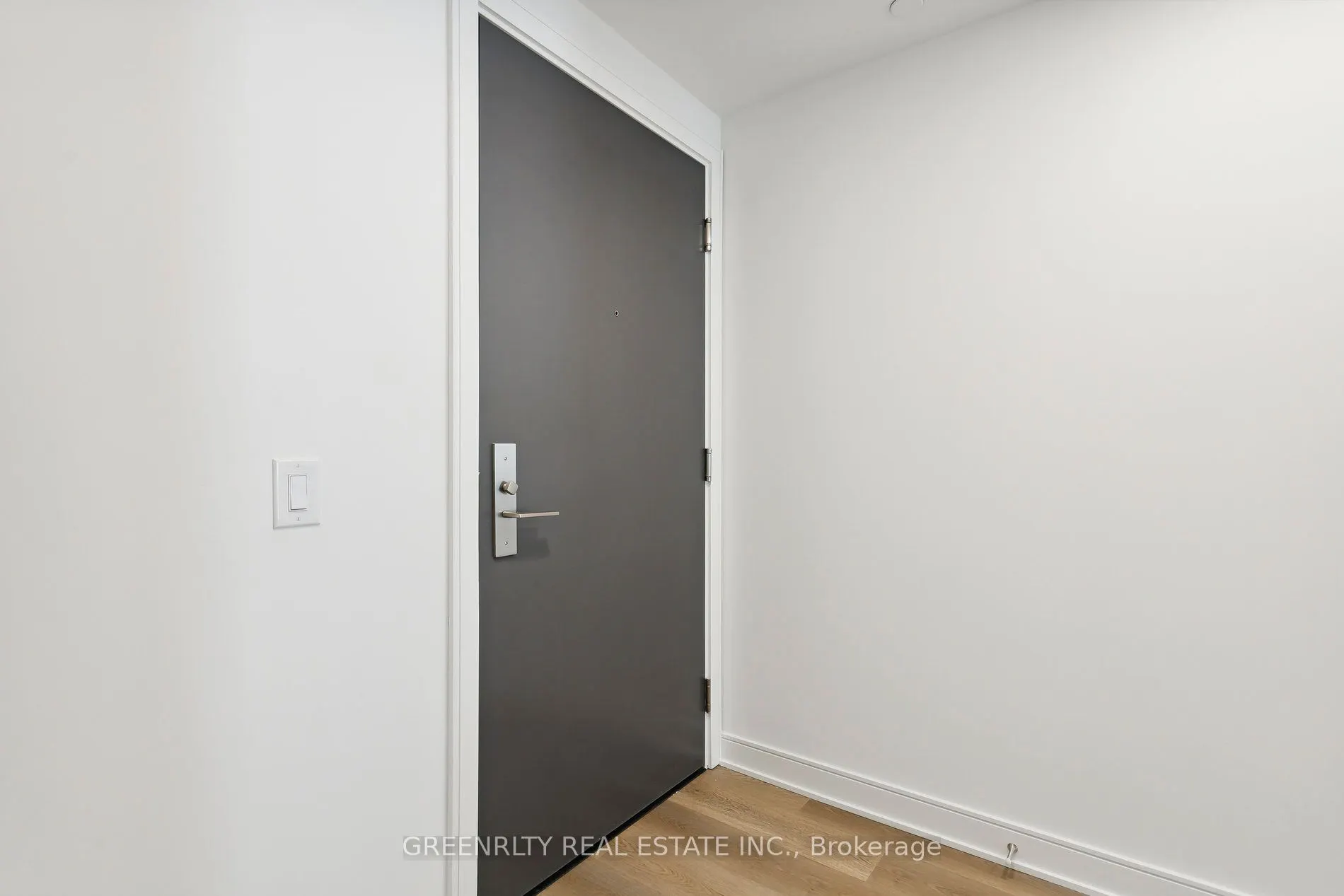 86 Dundas Street E, #511