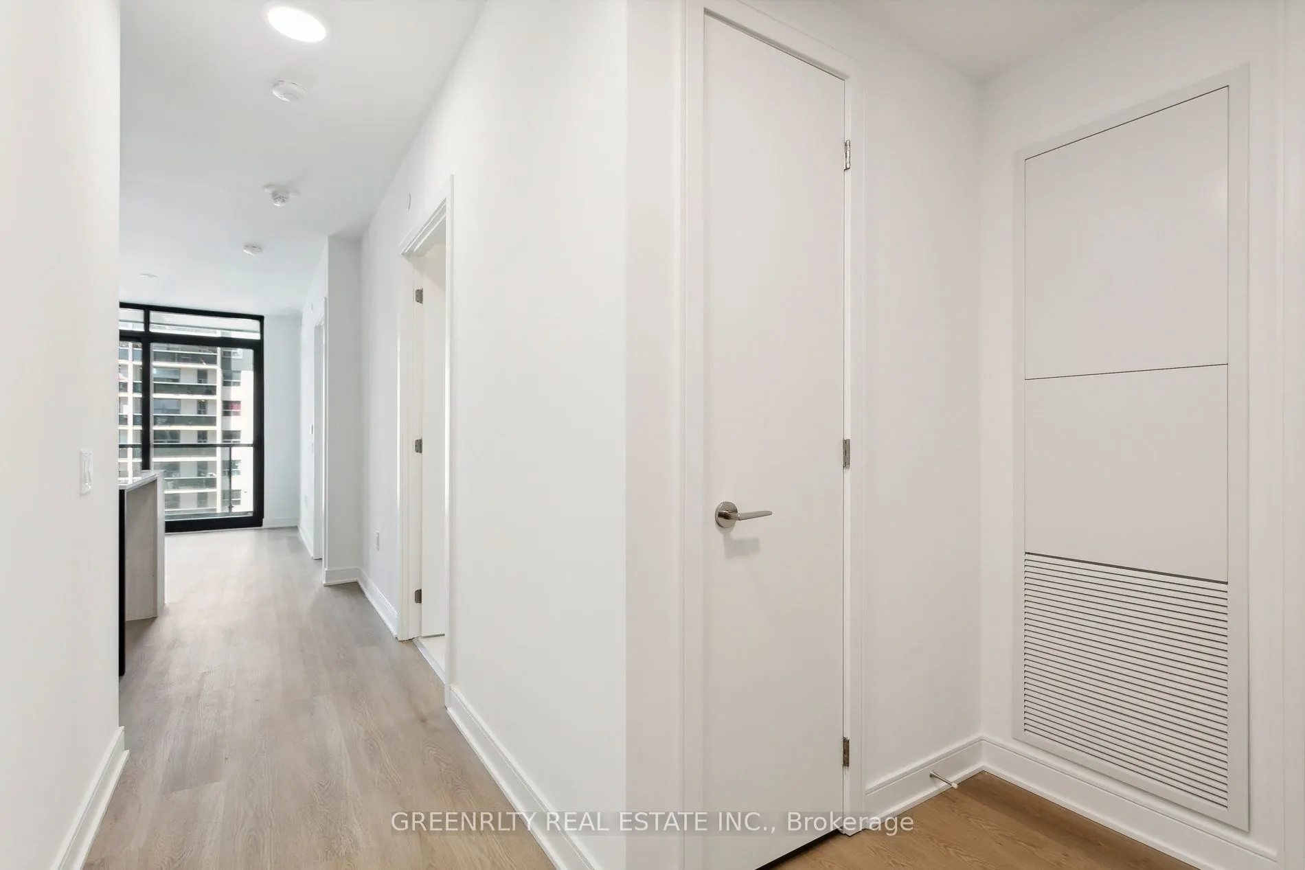 86 Dundas Street E, #511