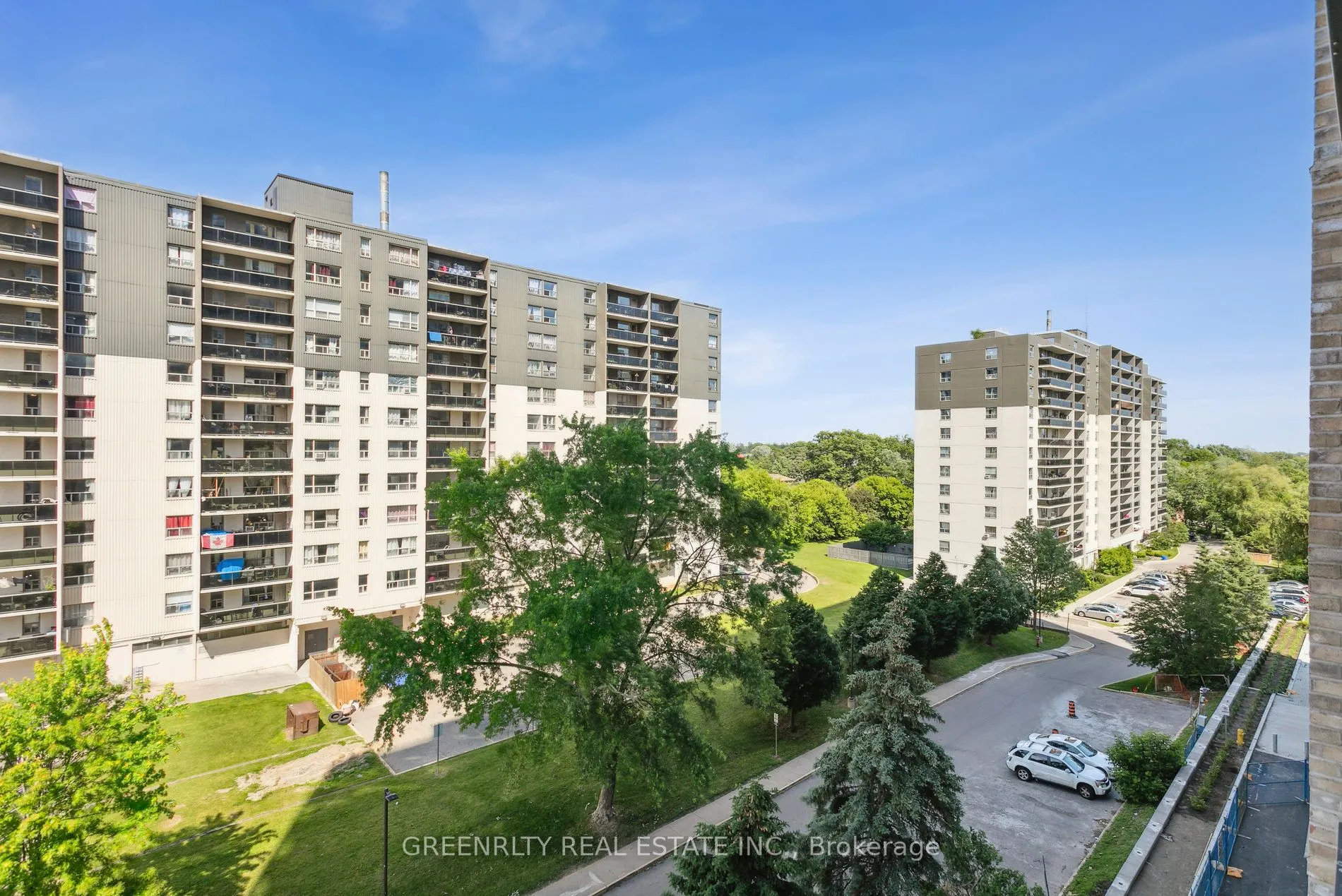 86 Dundas Street E, #511