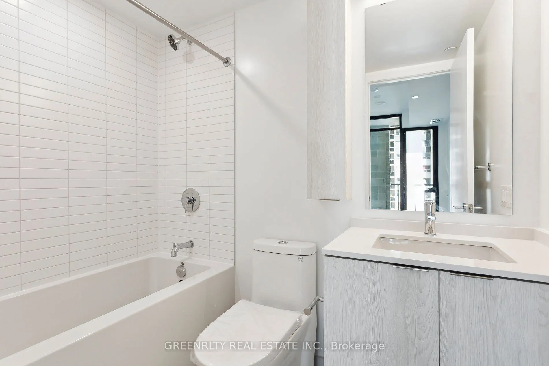 86 Dundas Street E, #511
