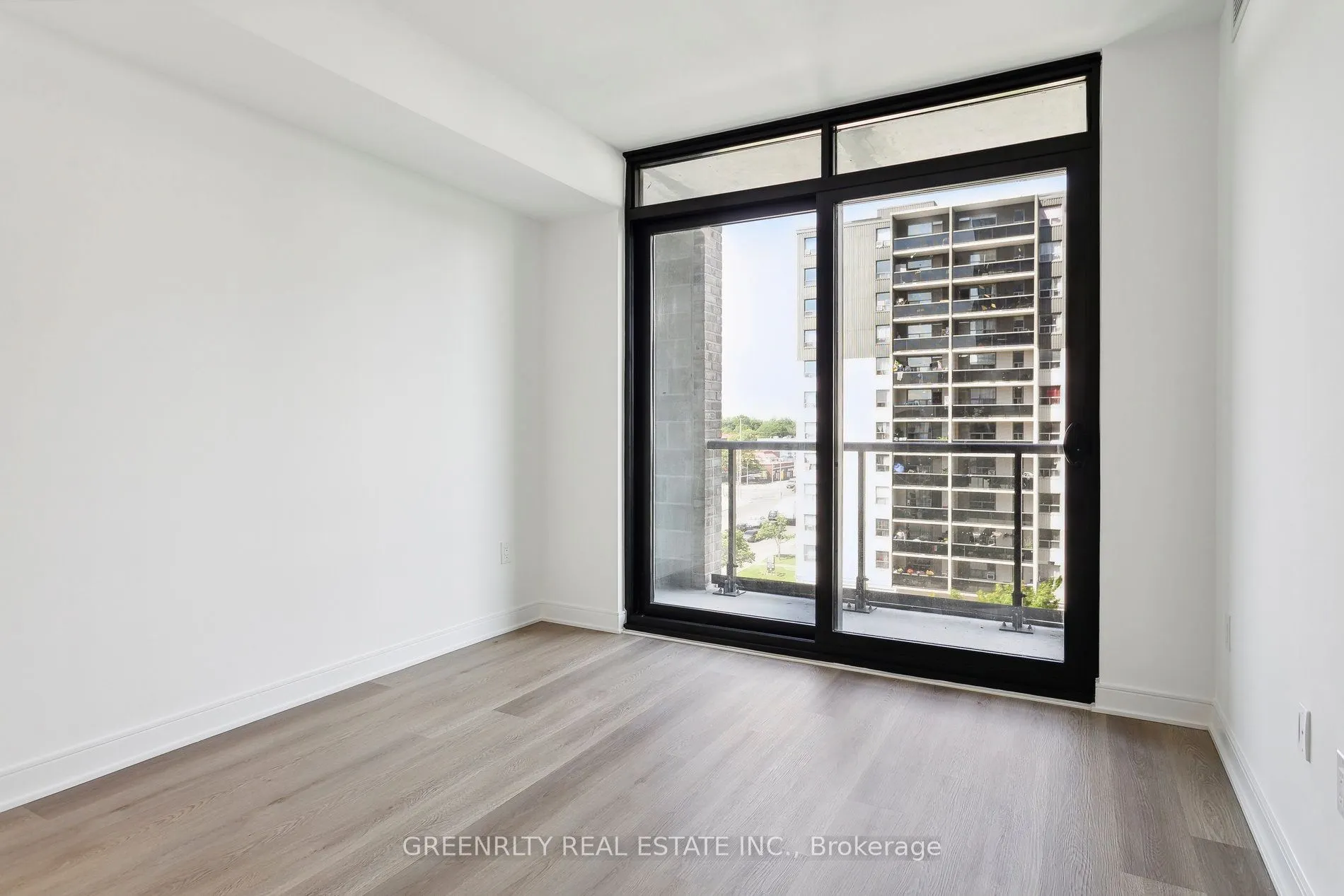 86 Dundas Street E, #511