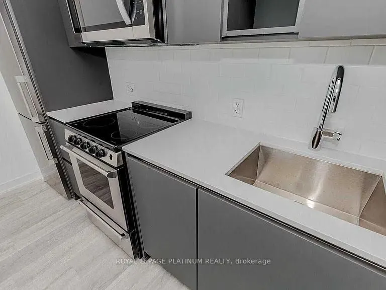 251 Manitoba Street S, #2207