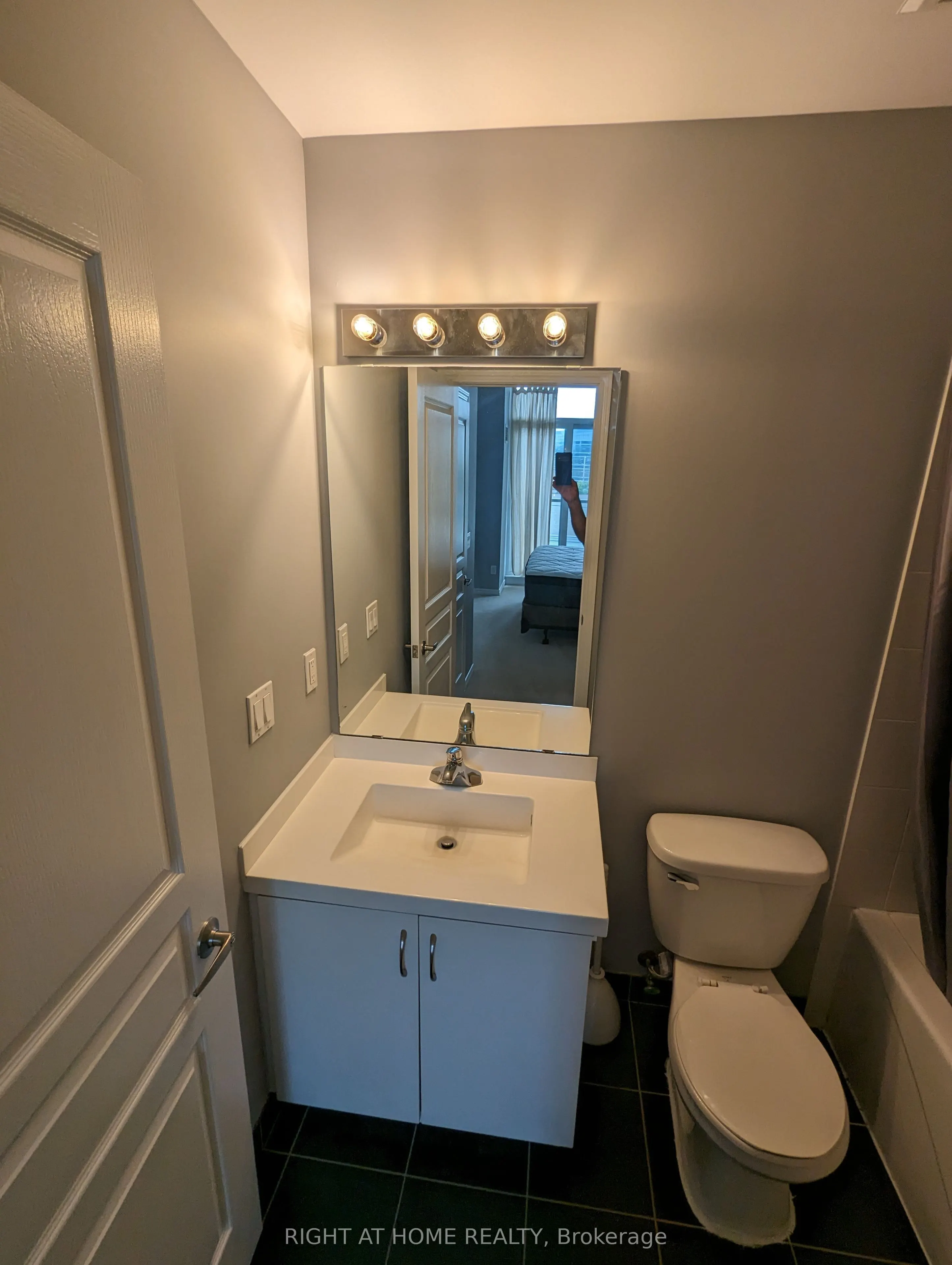 2240 Lakeshore Boulevard W, #304