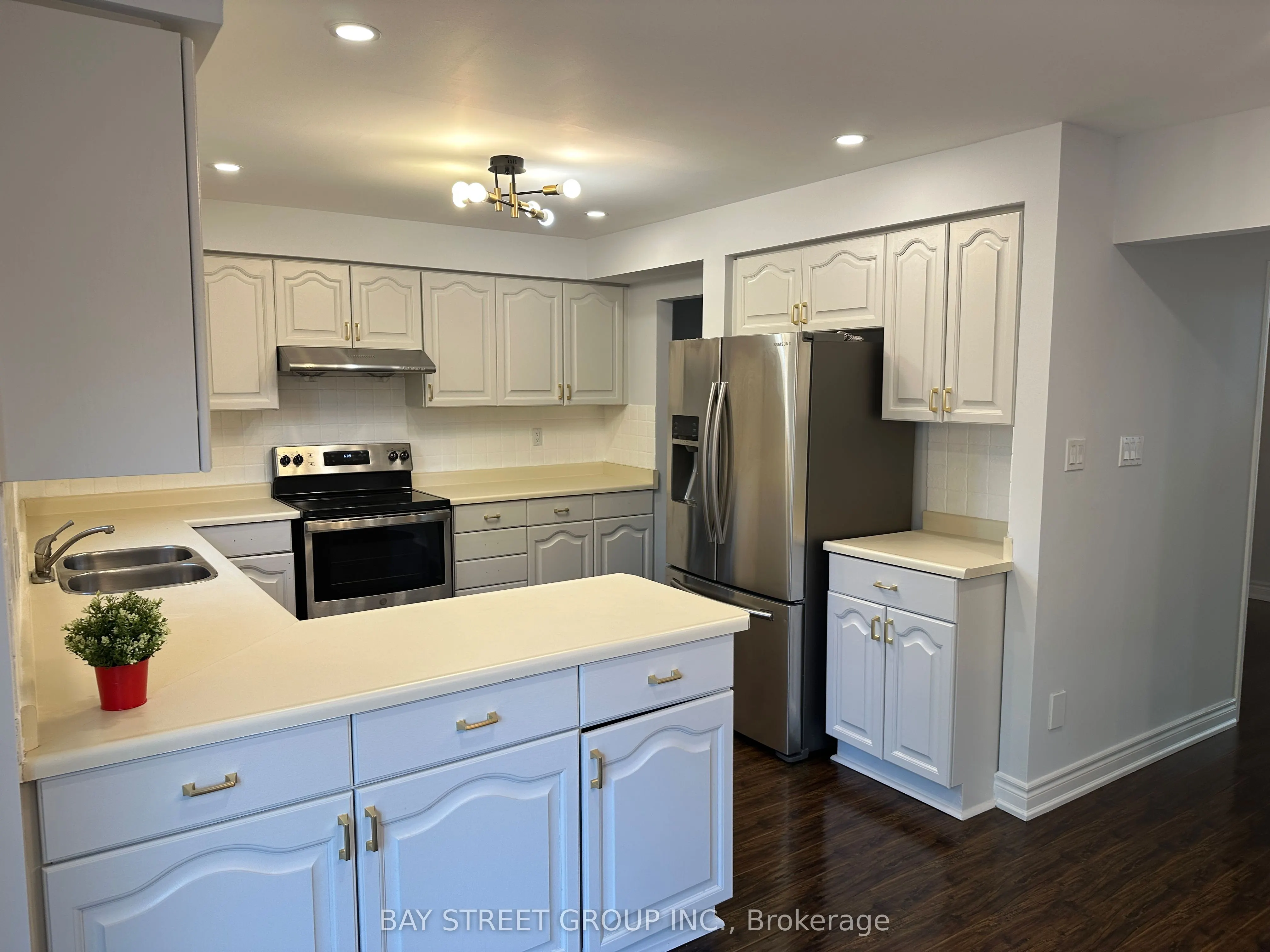 4131 Colonial Drive