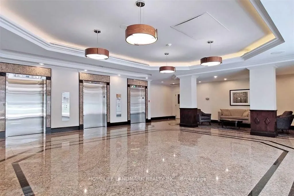 2155 Burnhamthorpe Road W, #711