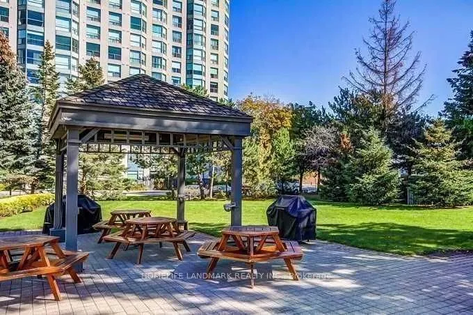 2155 Burnhamthorpe Road W, #711