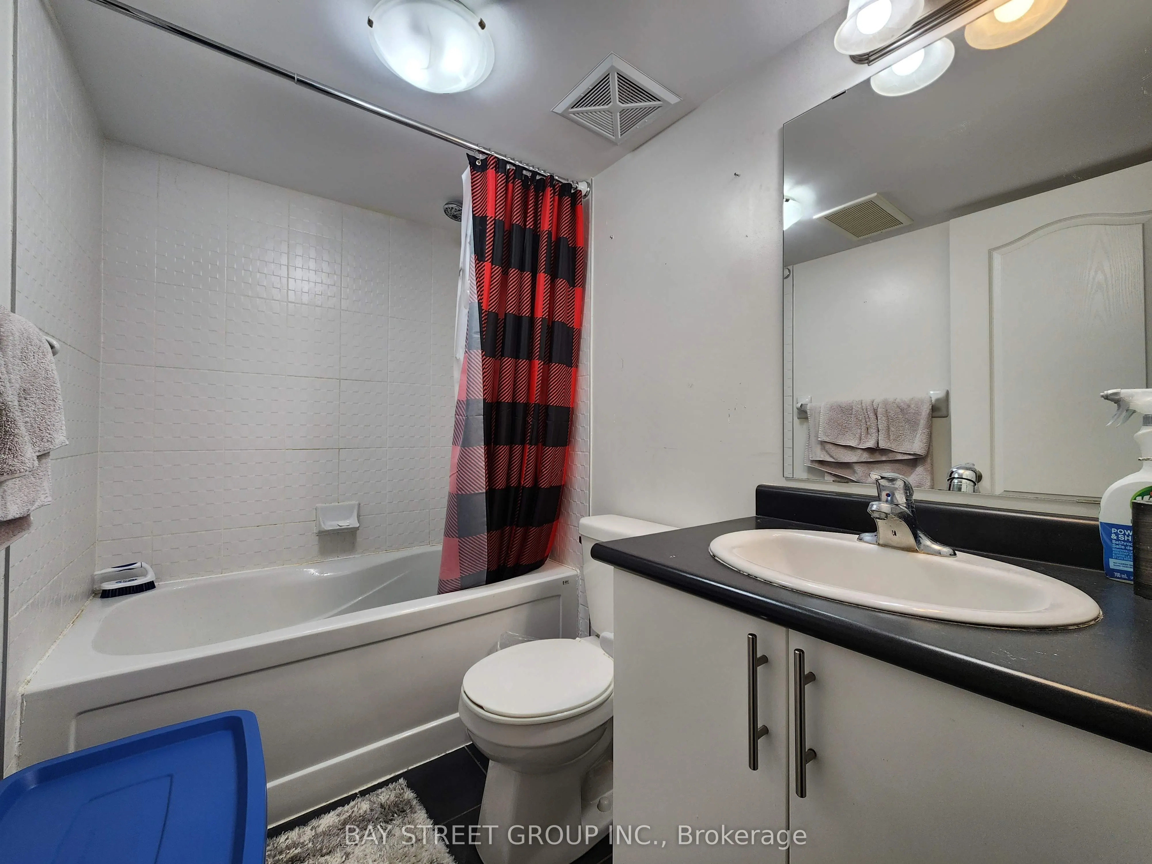 5585 Oscar Peterson Boulevard, #1