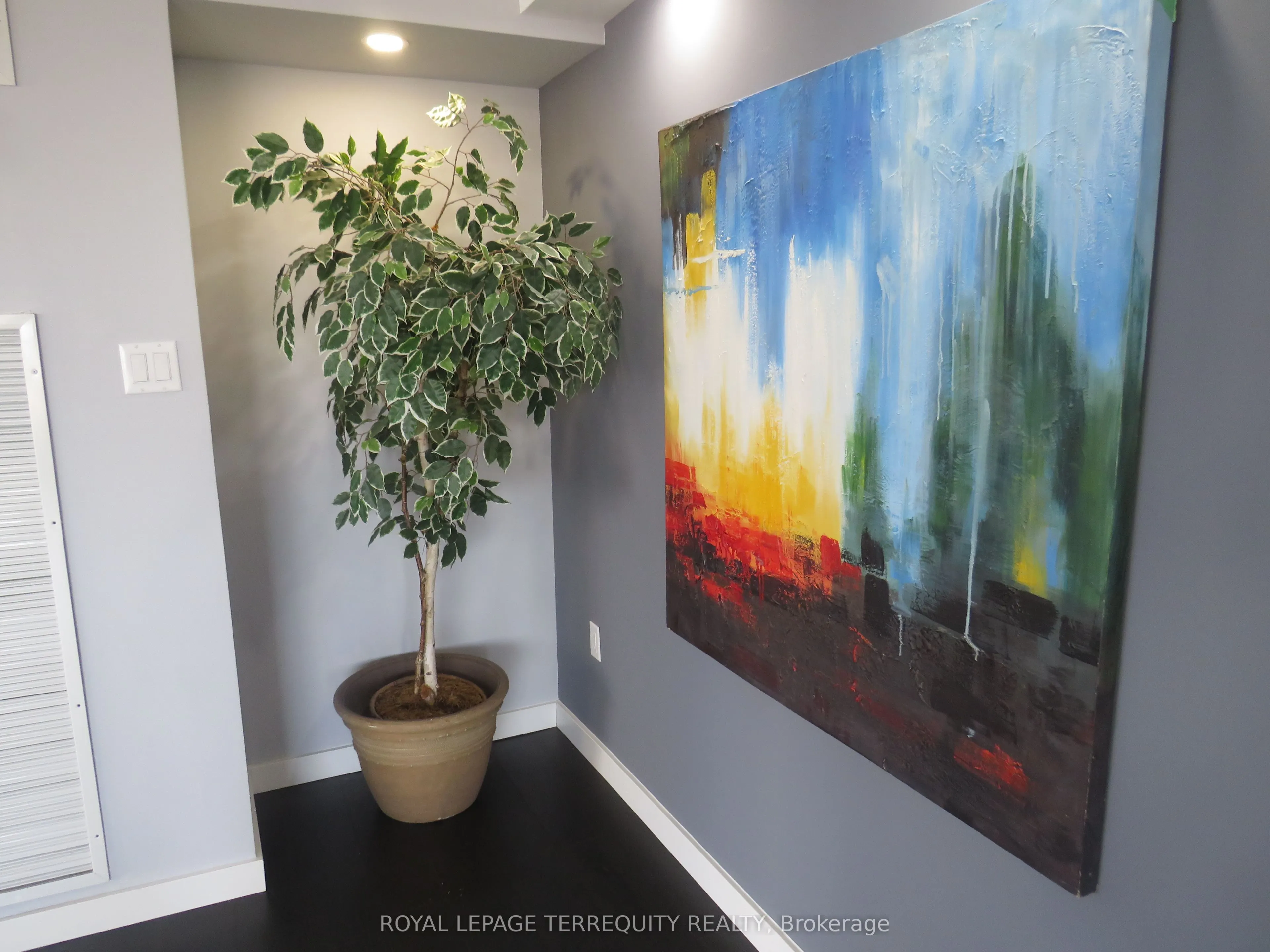2045 Lake Shore Boulevard W, #3305