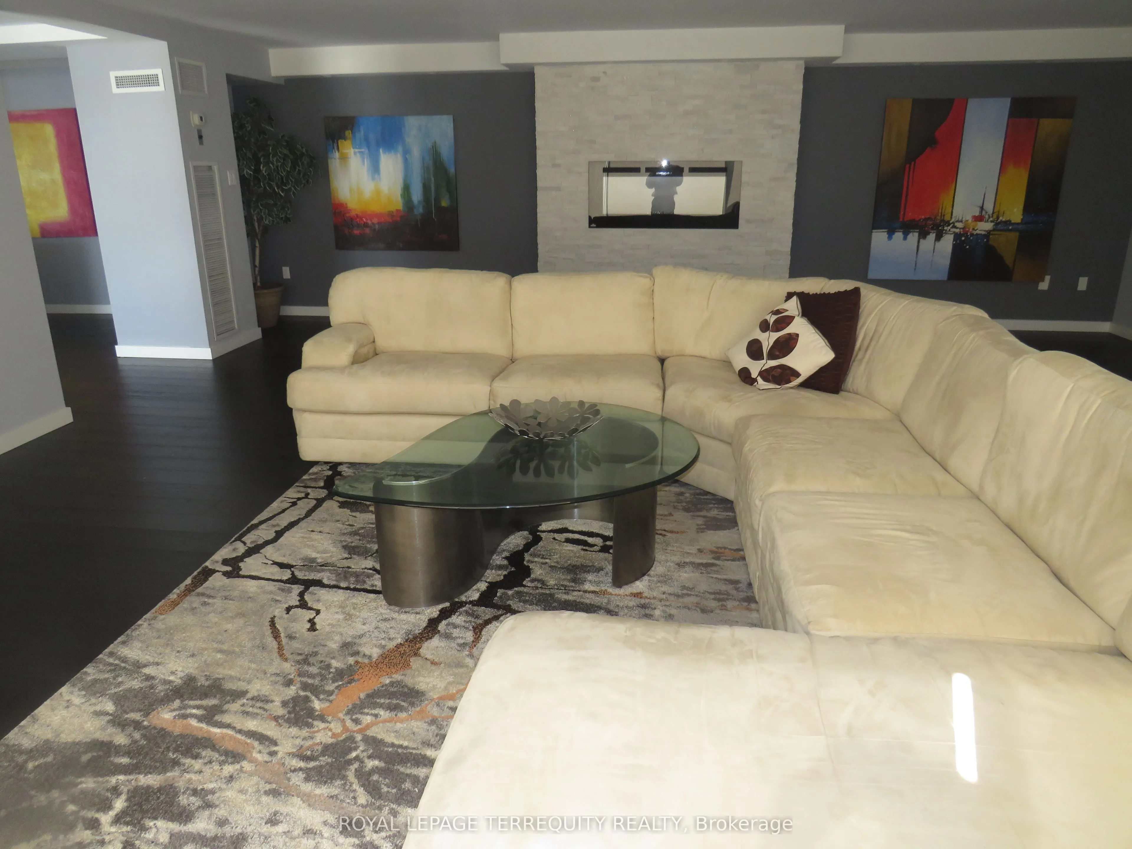 2045 Lake Shore Boulevard W, #3305
