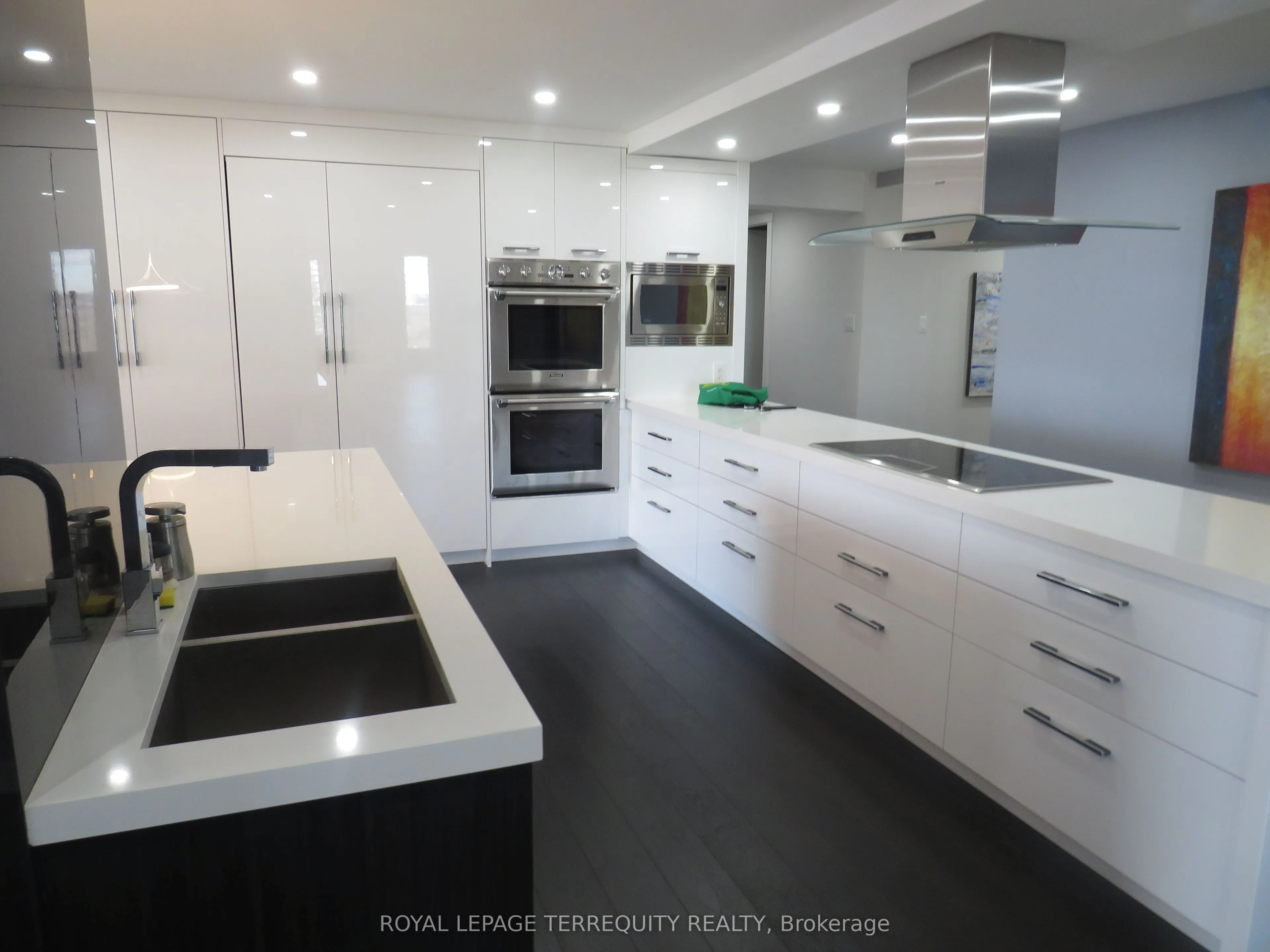 2045 Lake Shore Boulevard W, #3305