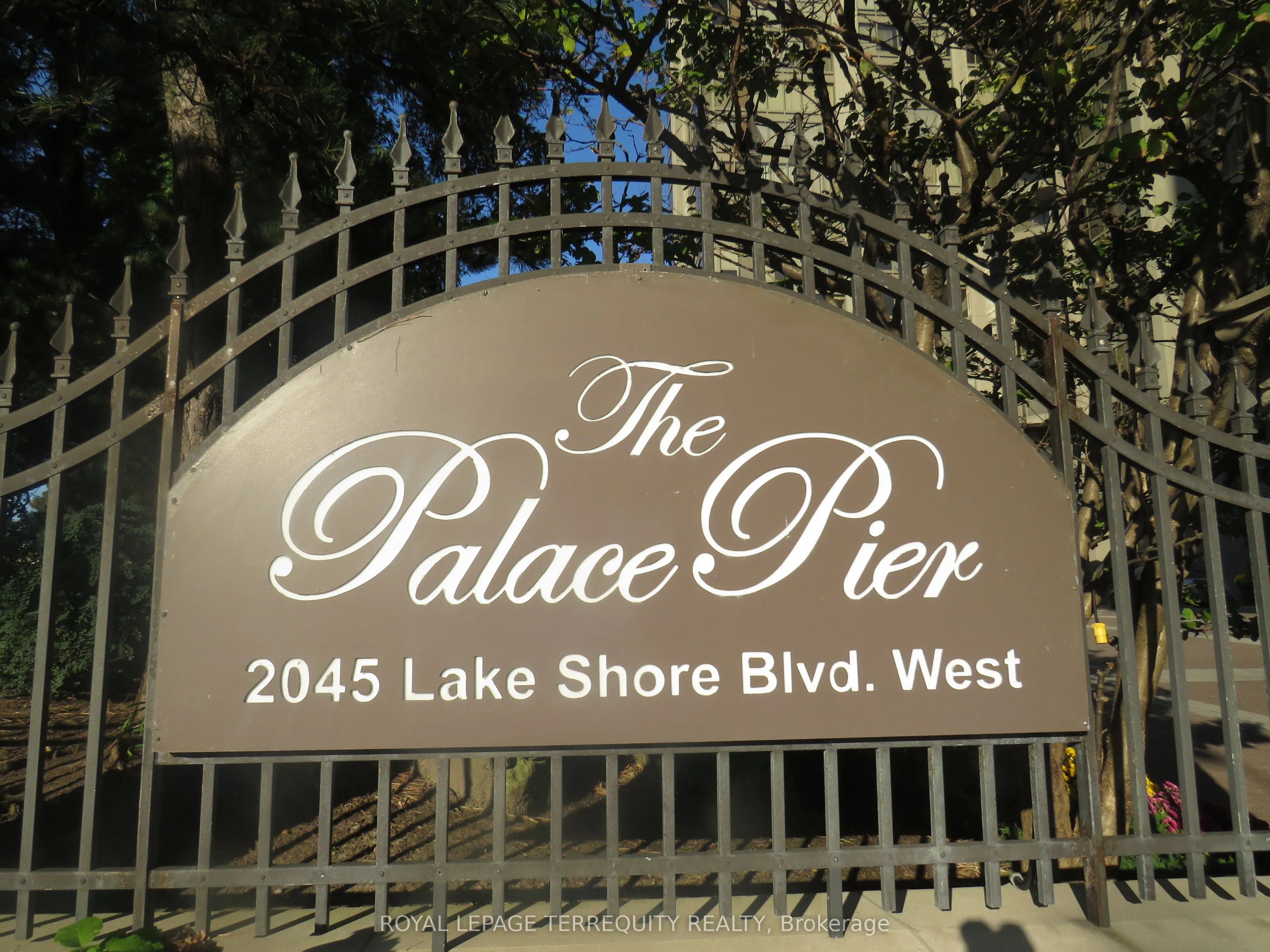 2045 Lake Shore Boulevard W, #3305