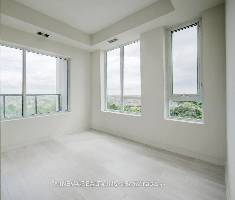 8010 Derry Road W, #1002