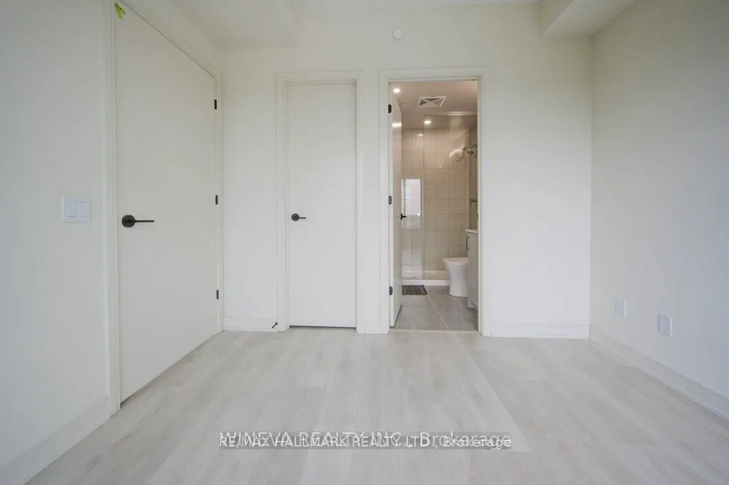 8010 Derry Road W, #1002