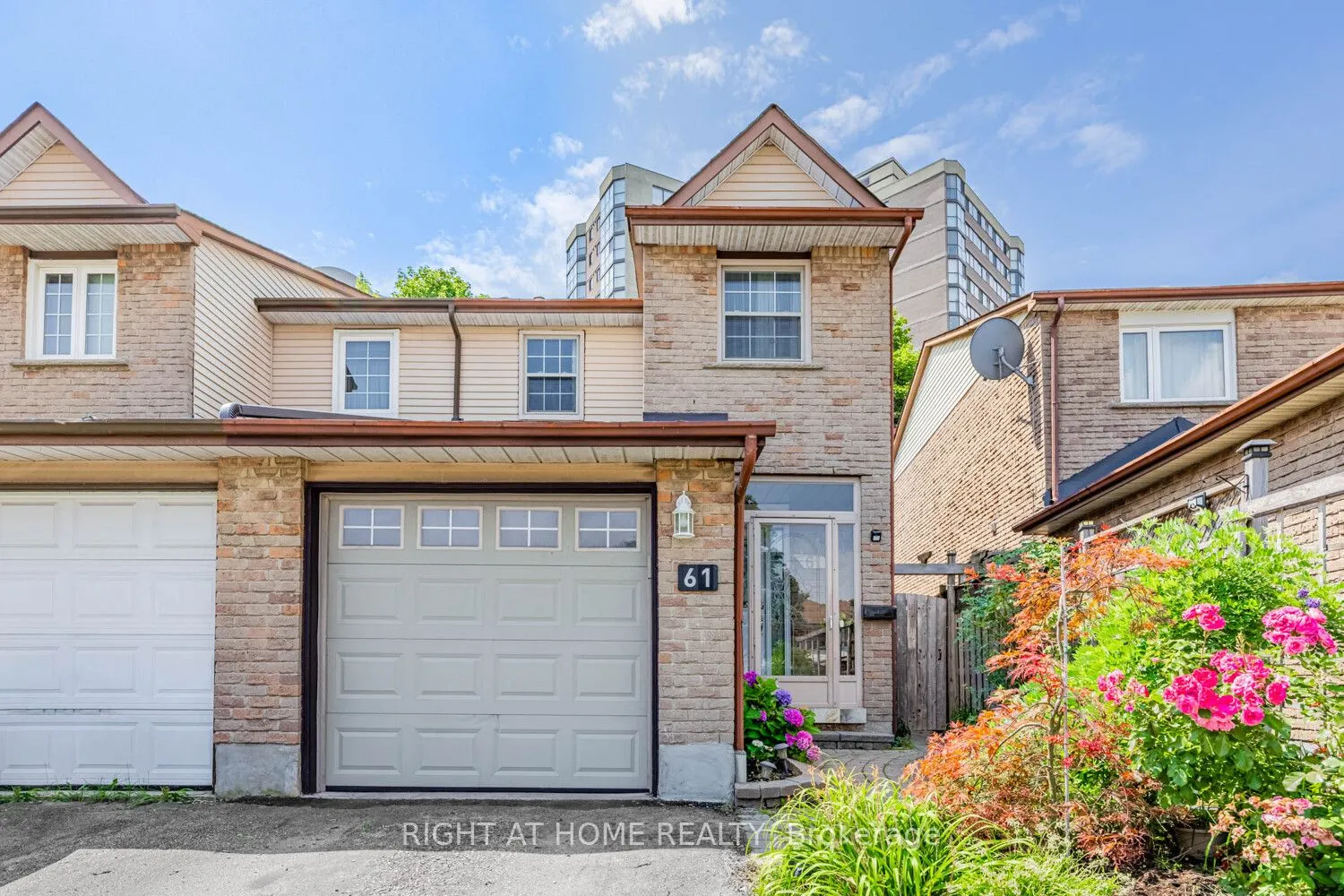 61 Chalfield Lane