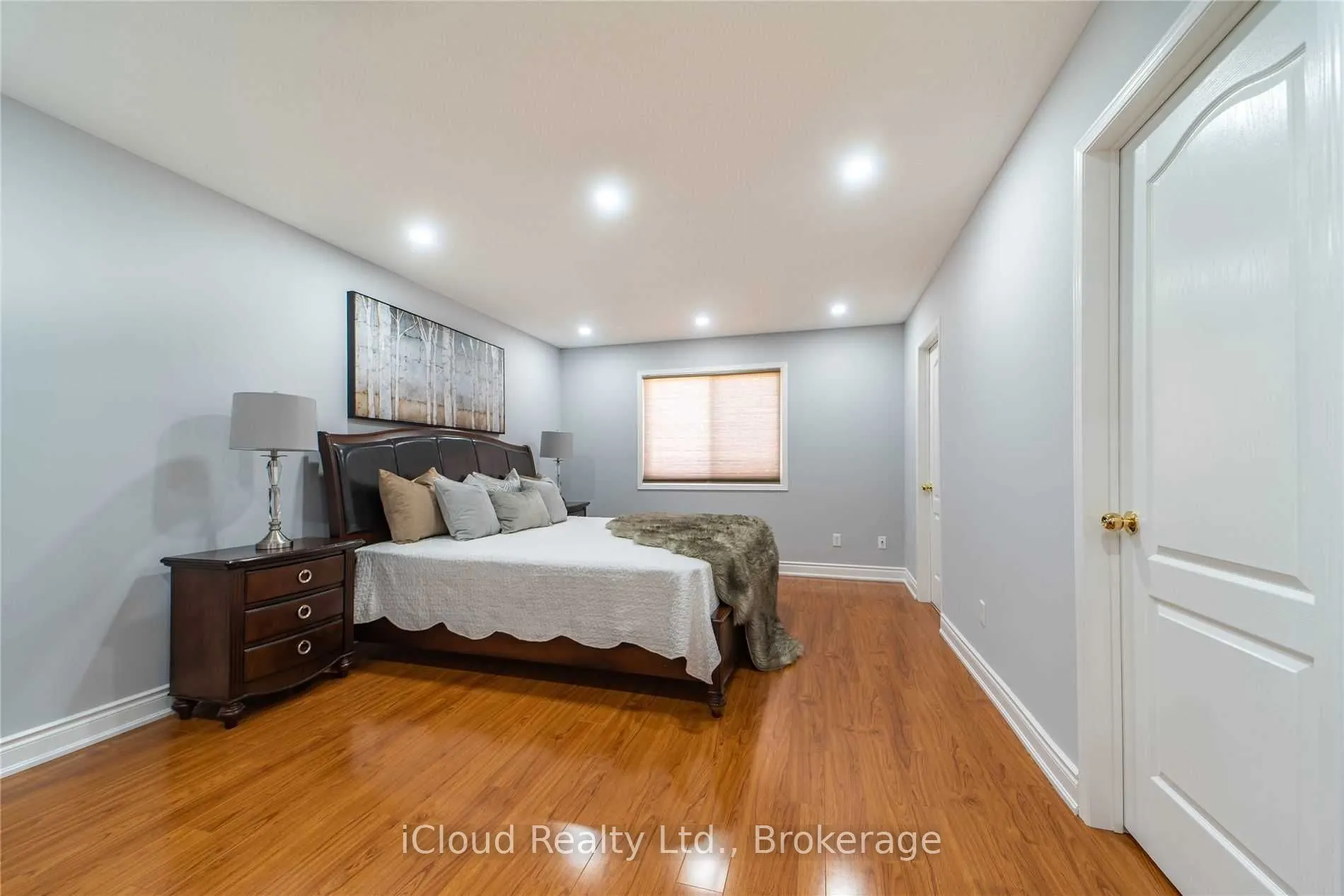 27 Hollingsworth Circle