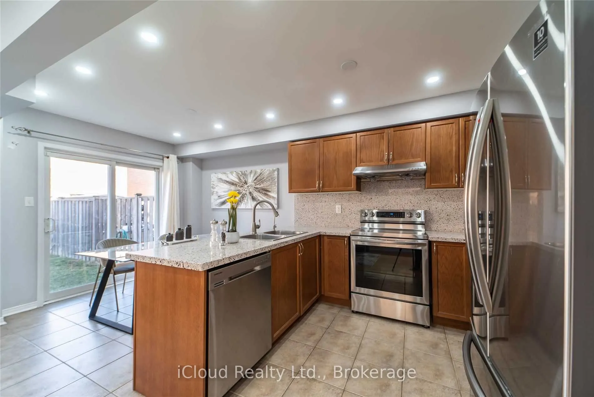 27 Hollingsworth Circle