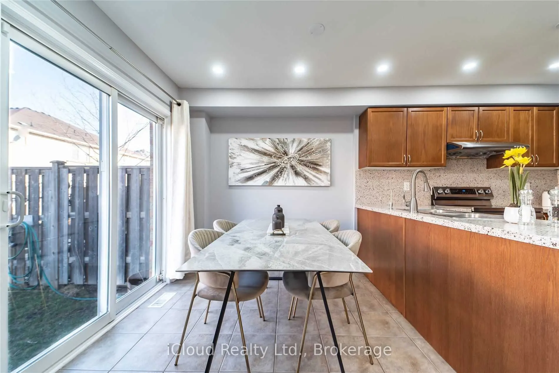 27 Hollingsworth Circle