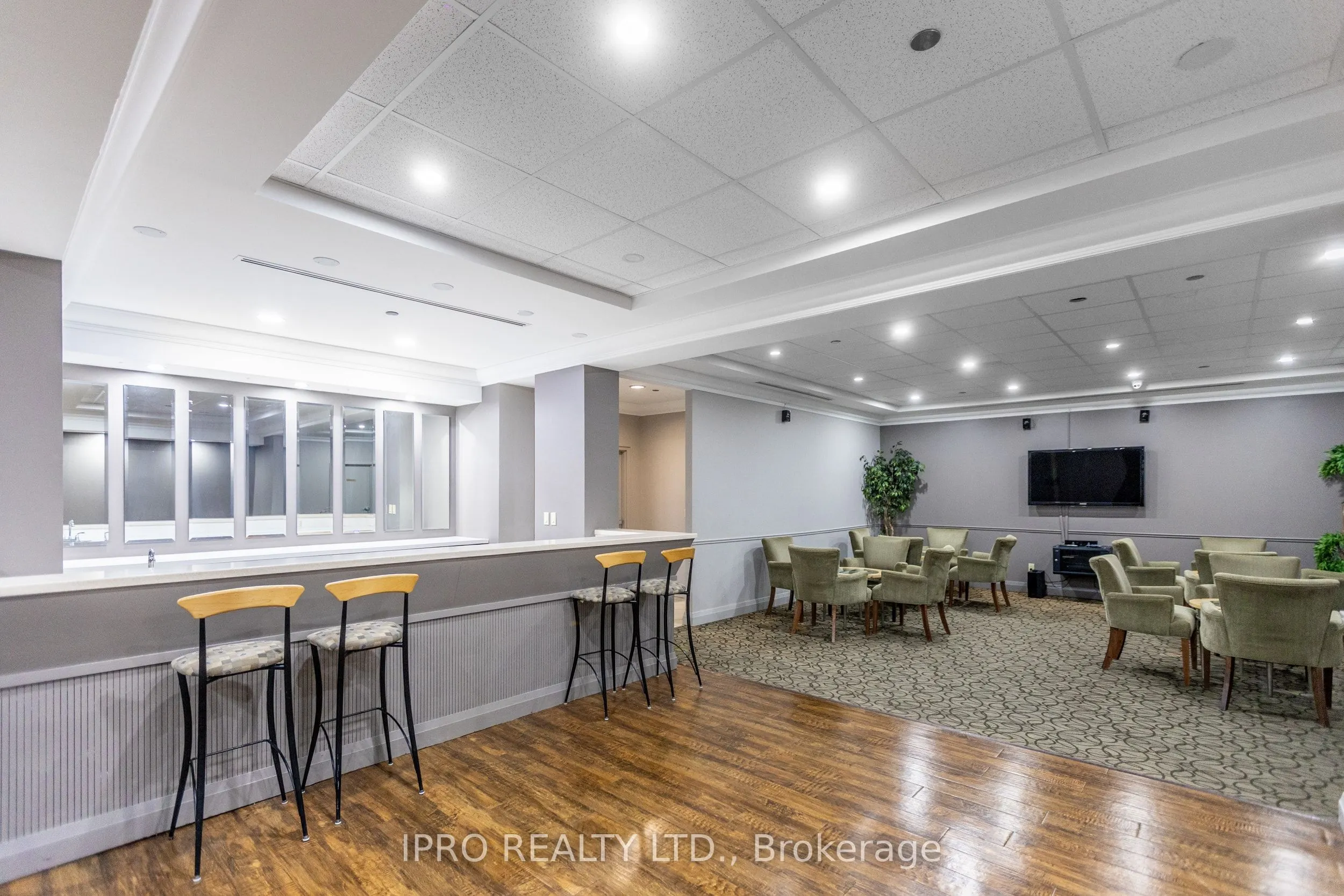 1150 Parkwest Place, #503