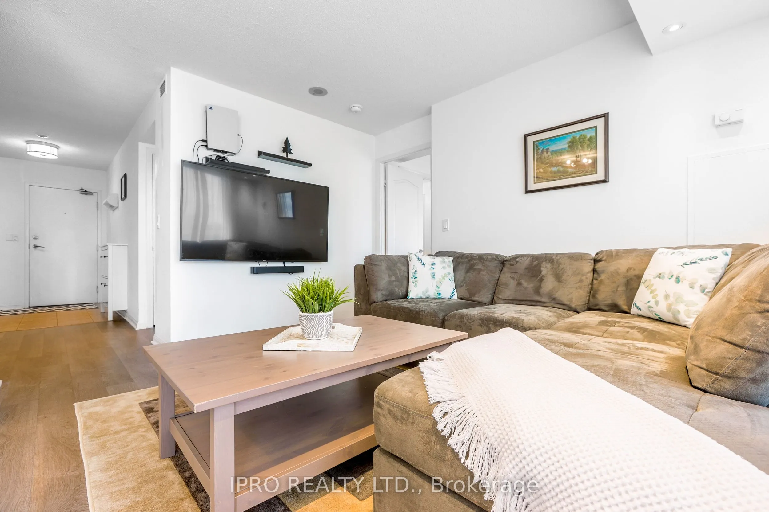 1150 Parkwest Place, #503