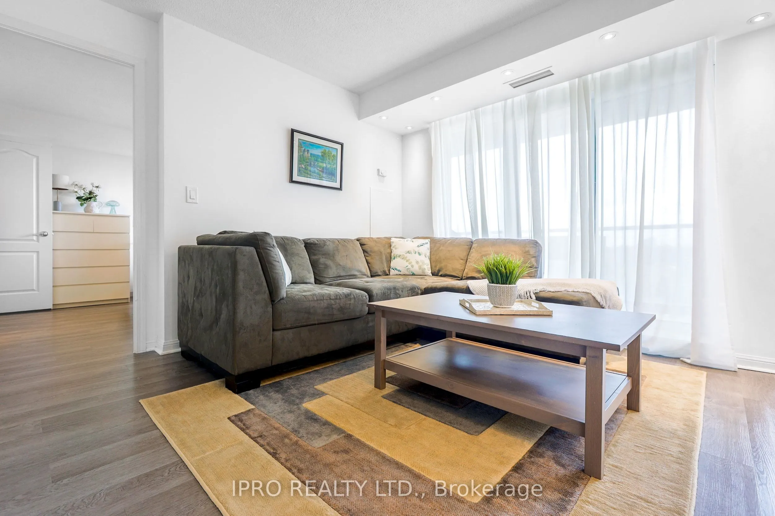 1150 Parkwest Place, #503