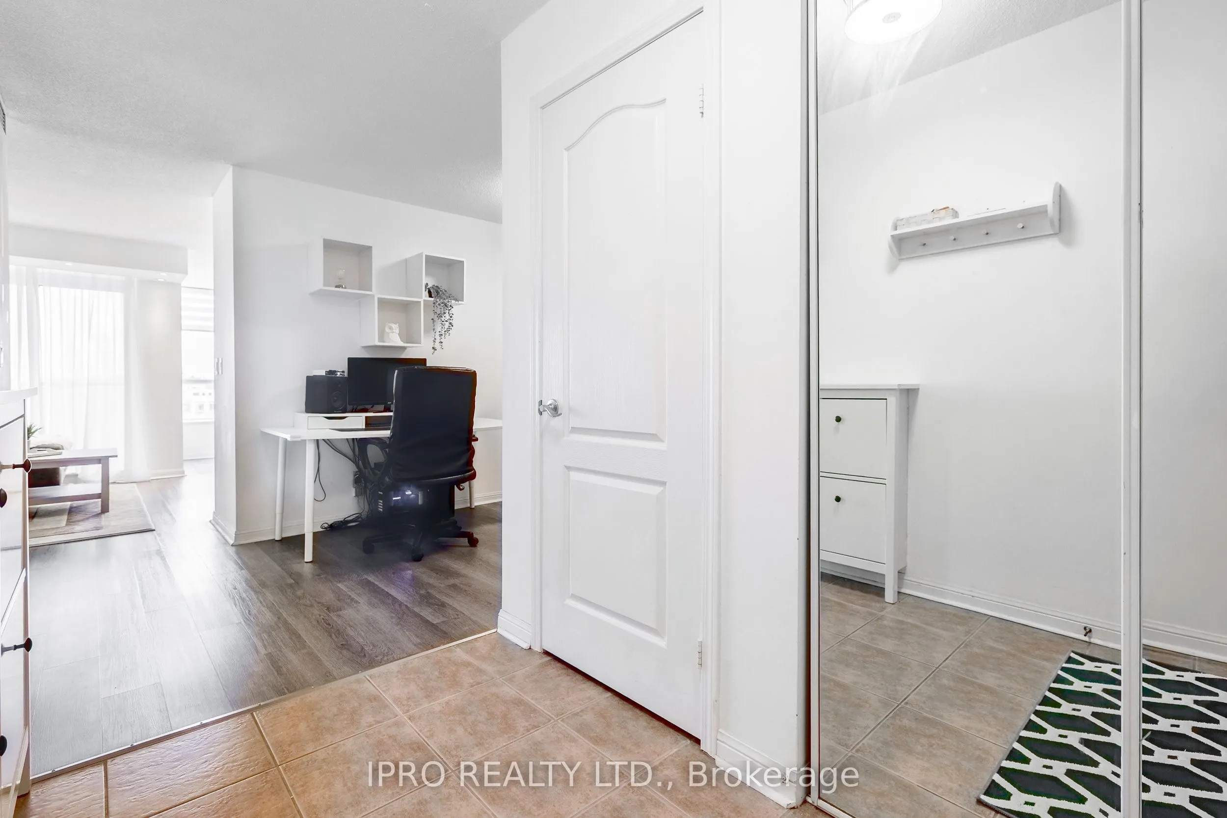 1150 Parkwest Place, #503