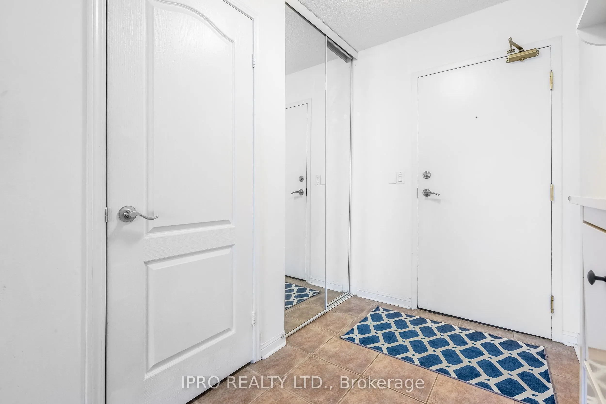 1150 Parkwest Place, #503