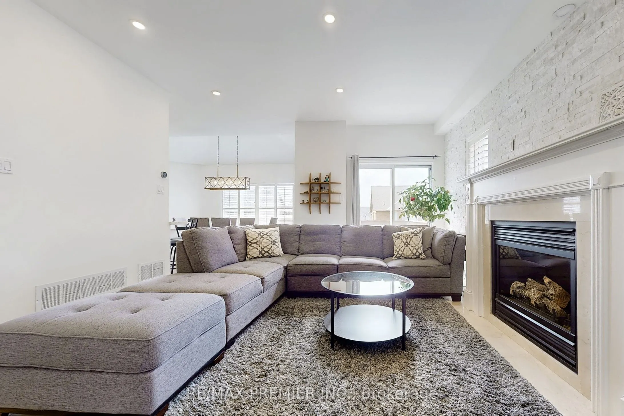 15 Gray Park Drive