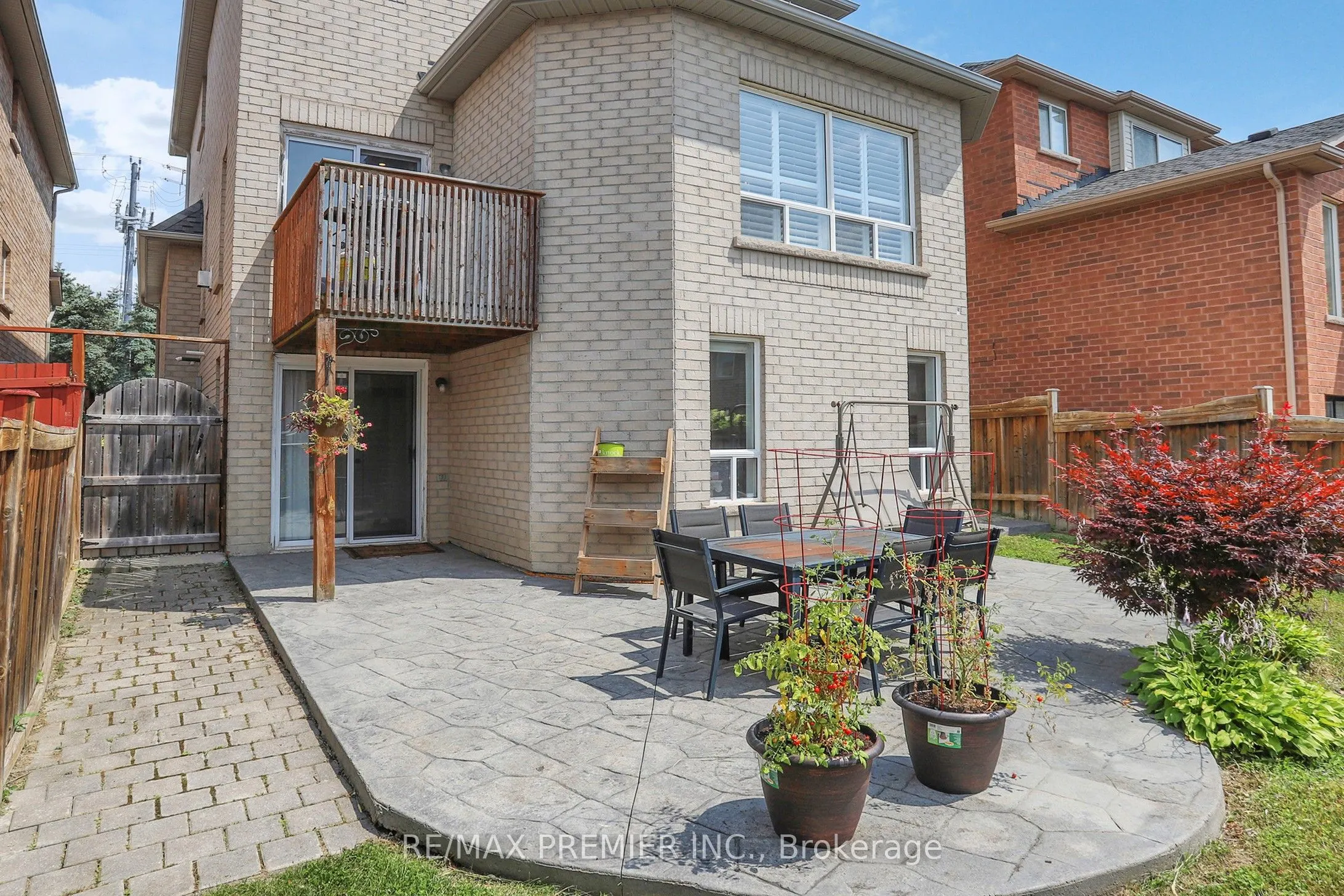 15 Gray Park Drive
