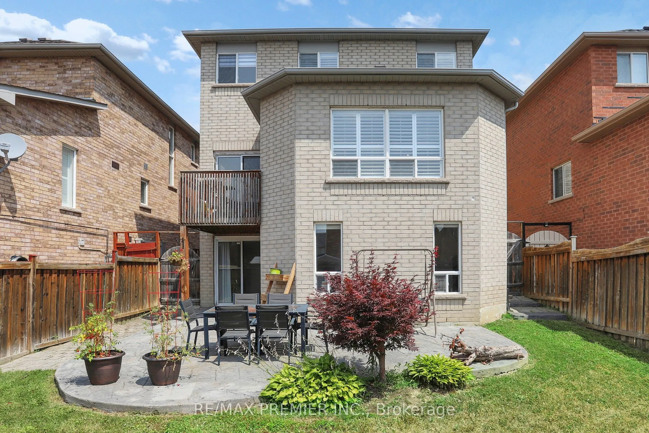 15 Gray Park Drive