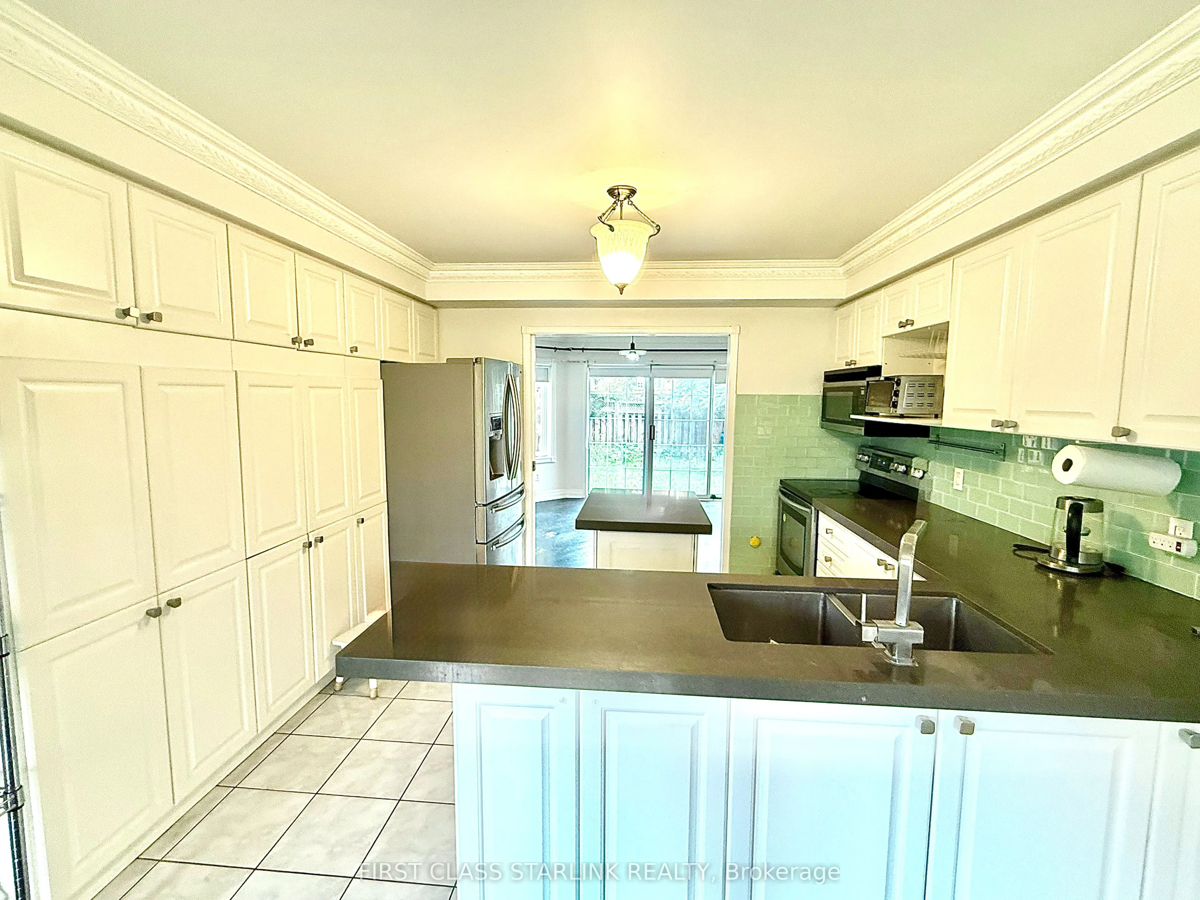 483 Grand Highland Way