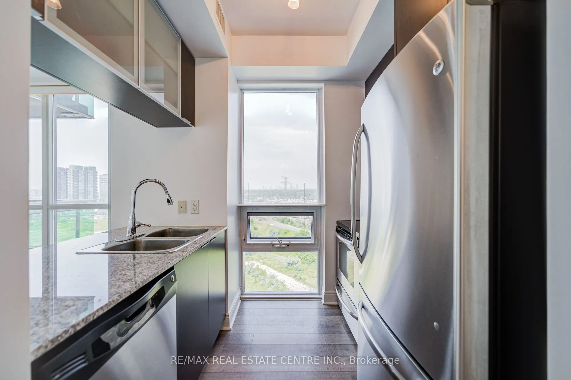 16 Brookers Lane, #1602