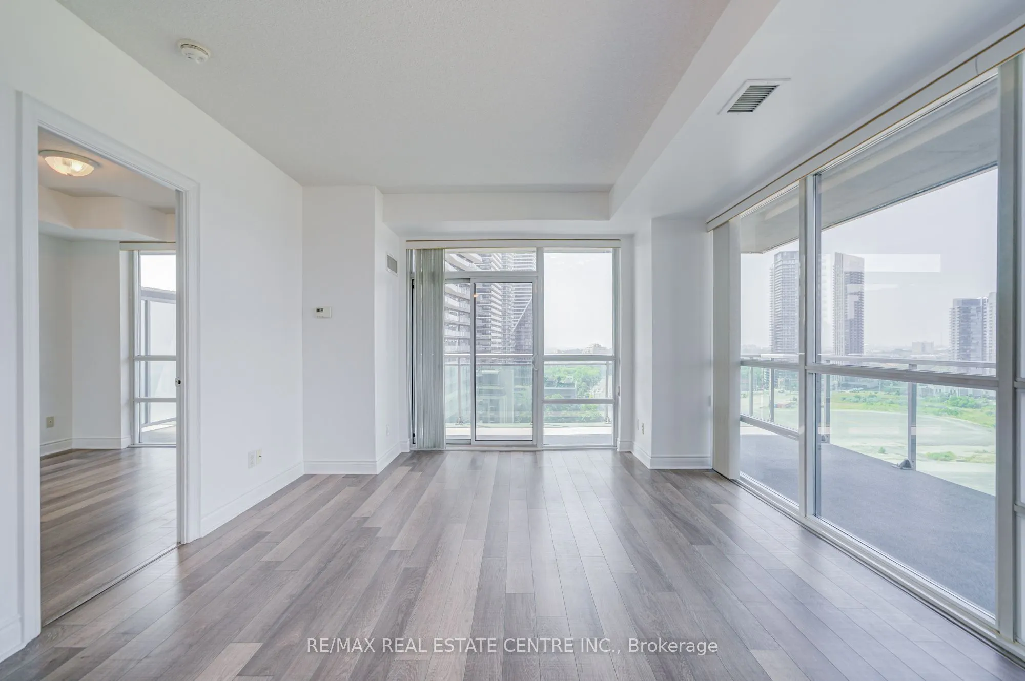 16 Brookers Lane, #1602