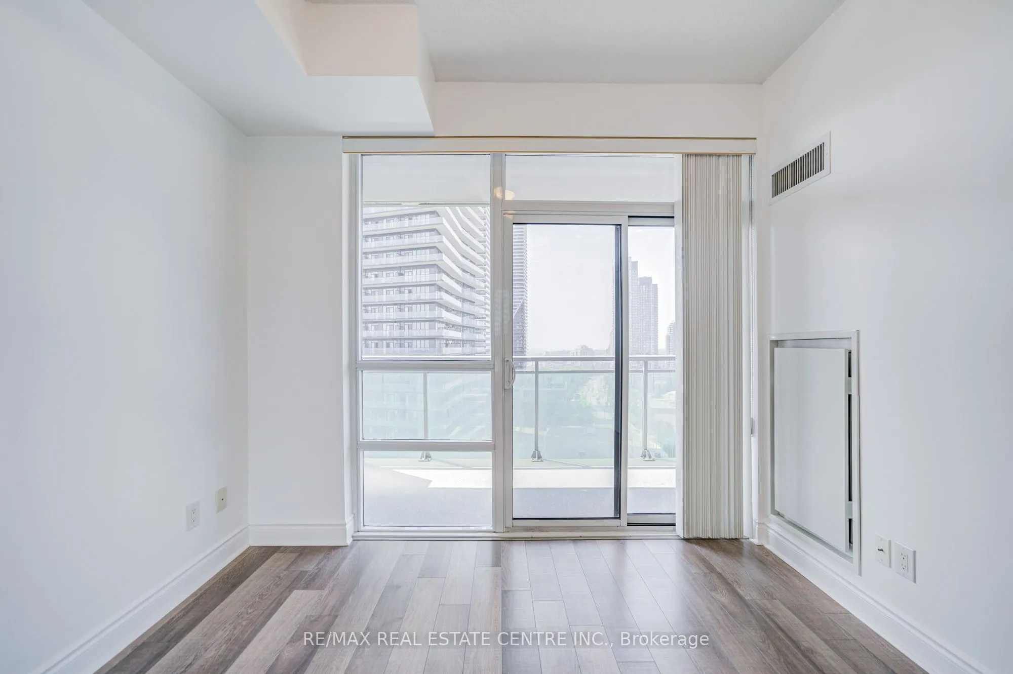 16 Brookers Lane, #1602