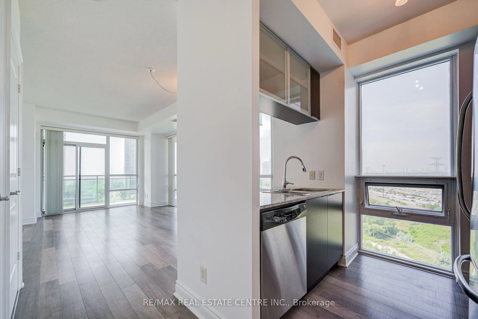 16 Brookers Lane, #1602