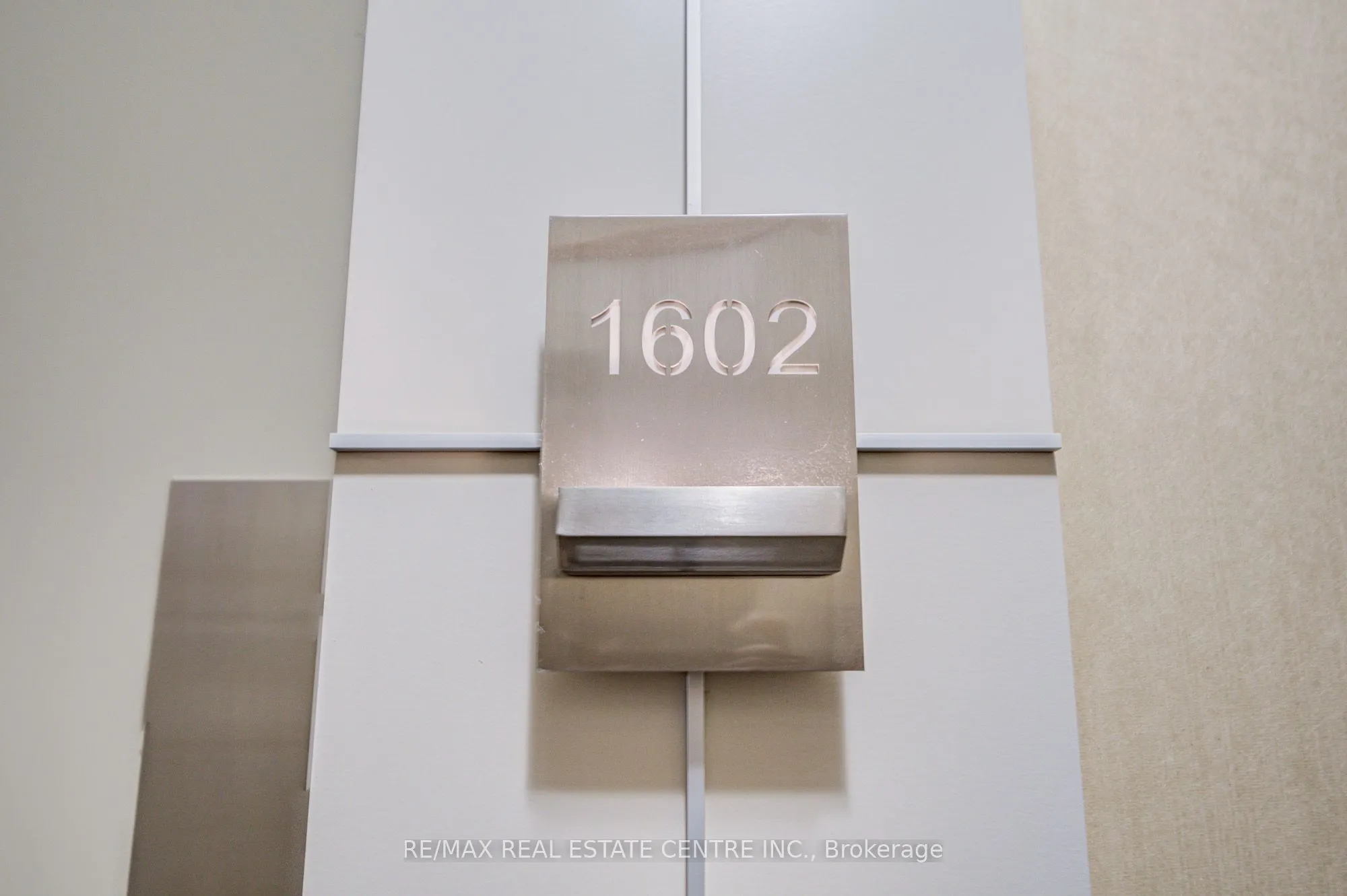 16 Brookers Lane, #1602