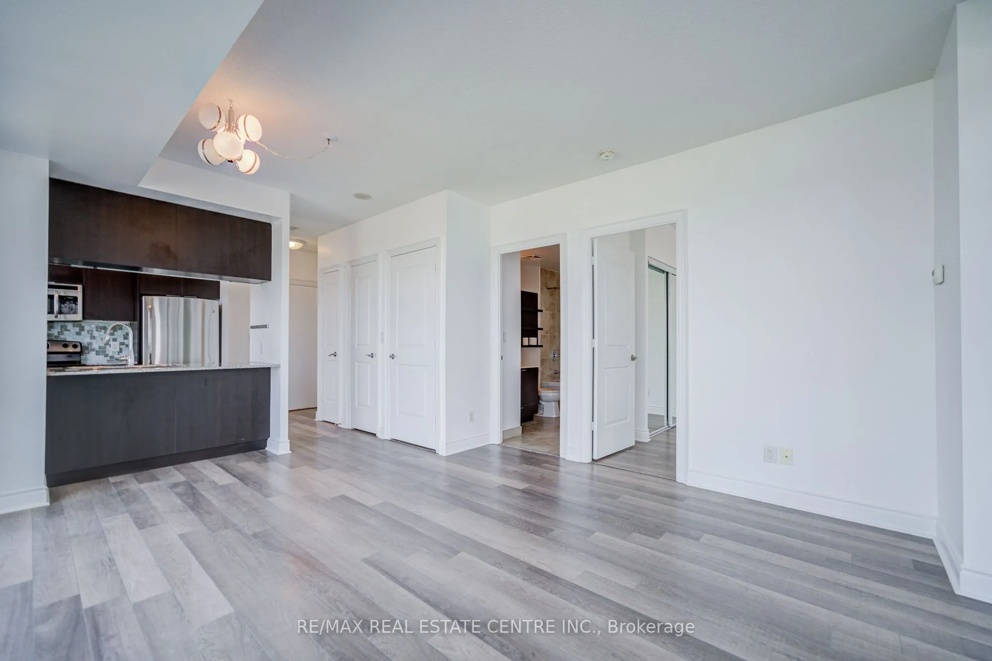 16 Brookers Lane, #1602