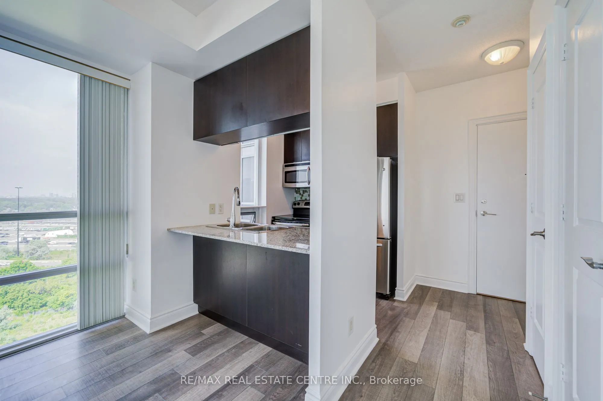 16 Brookers Lane, #1602