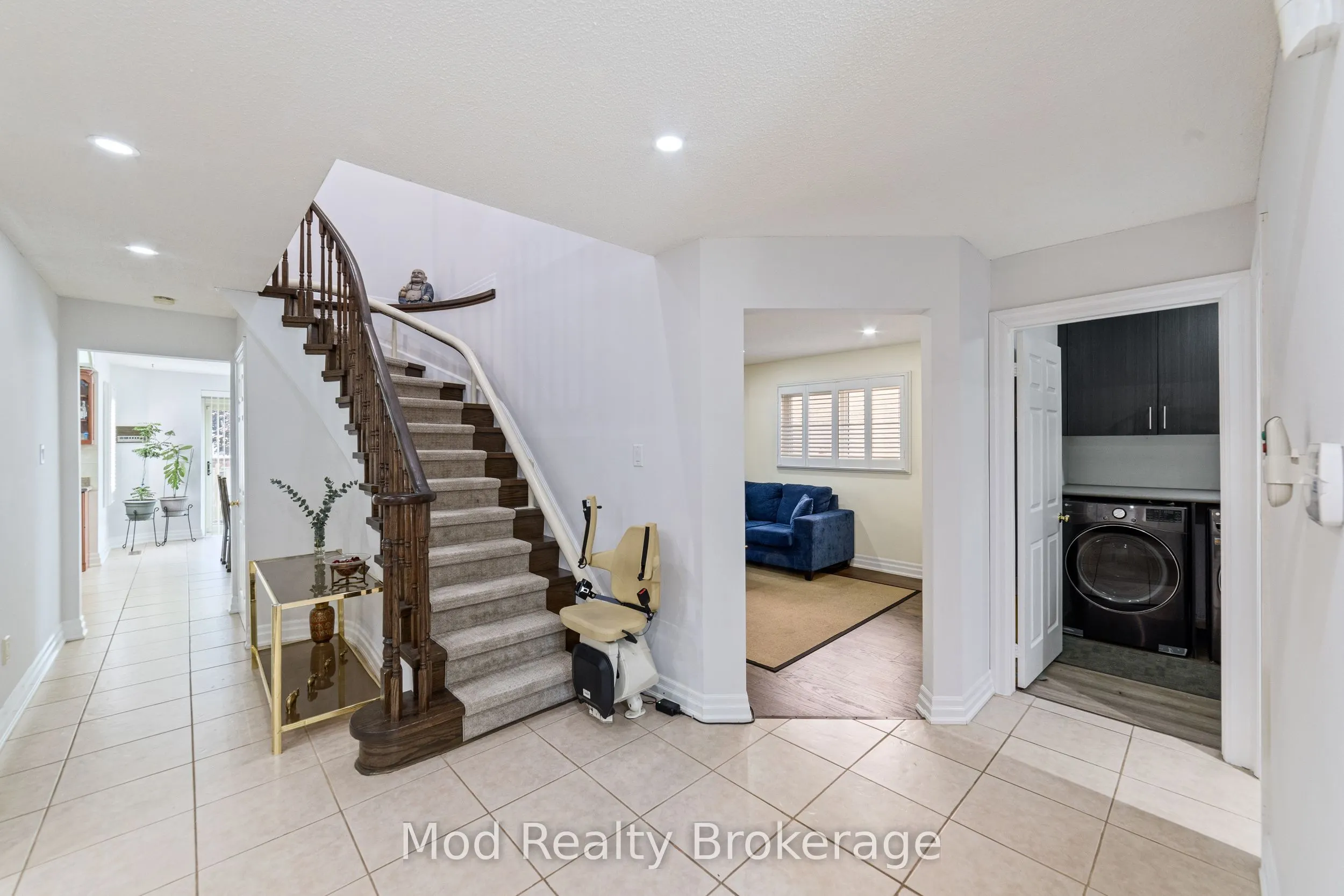 415 Everton Drive