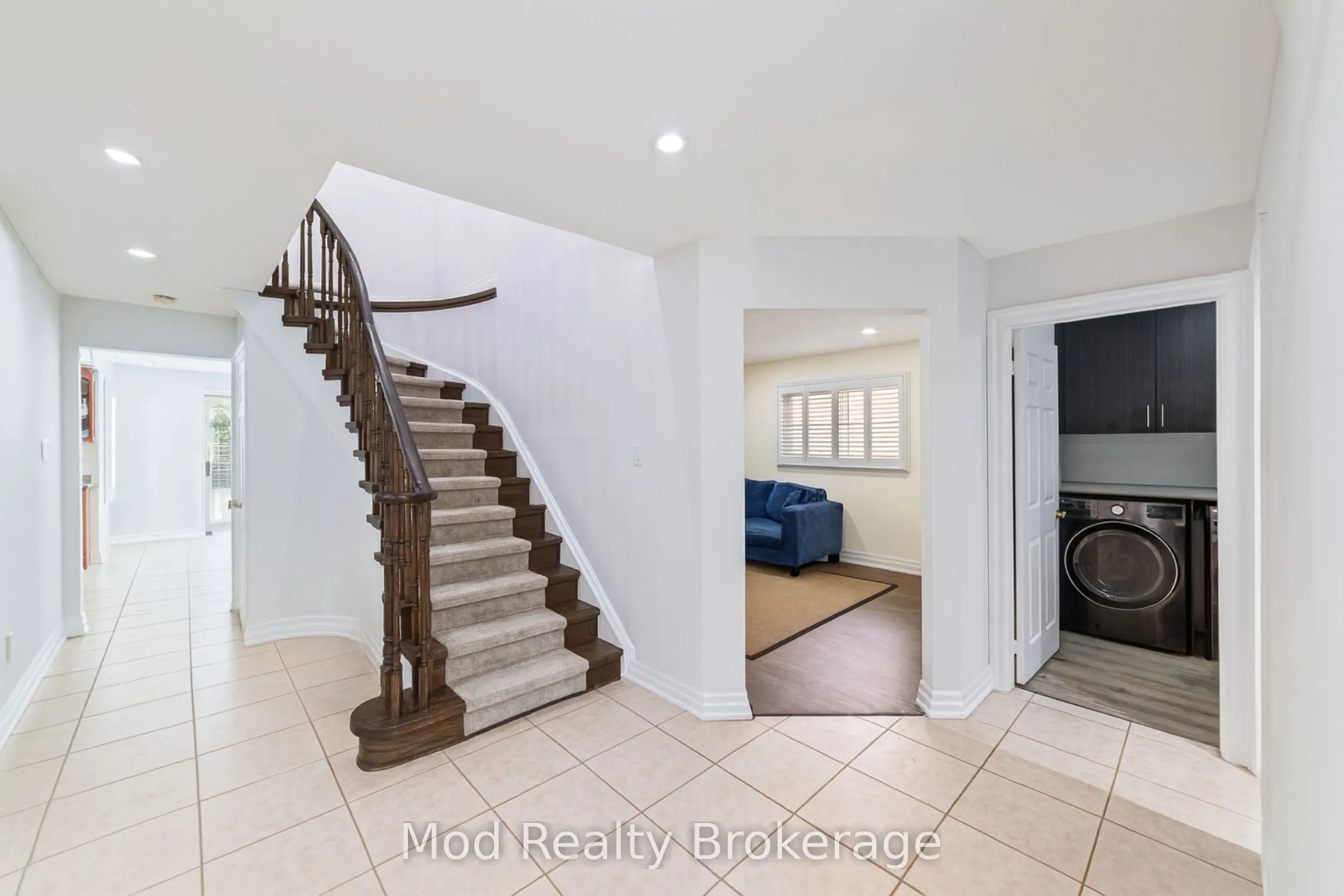 415 Everton Drive