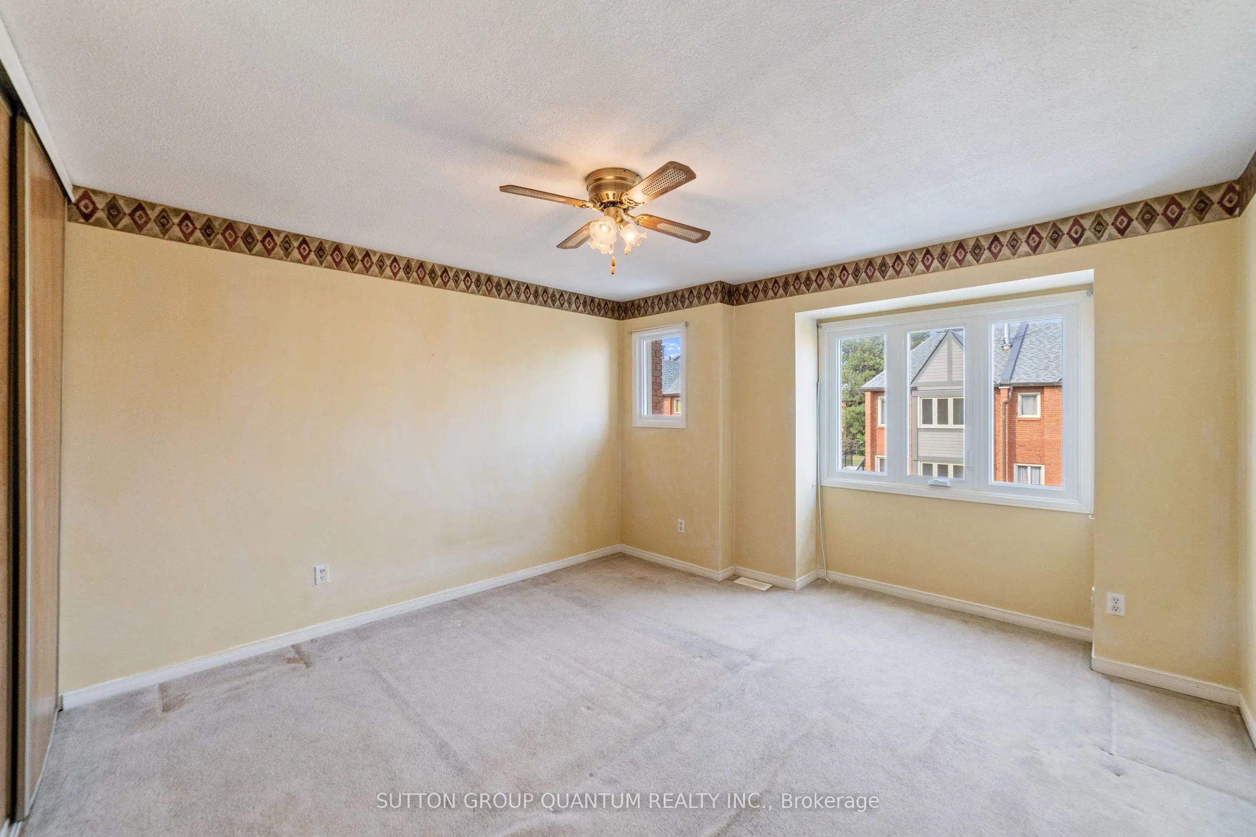 895 Maple Avenue, #101