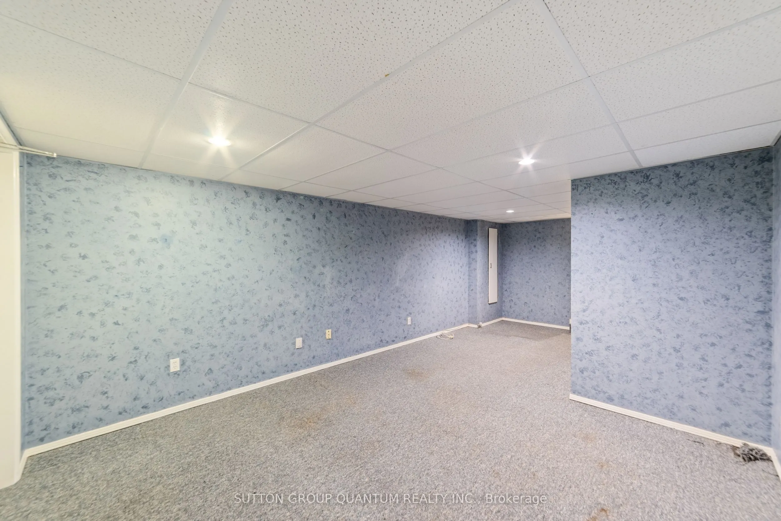 895 Maple Avenue, #101