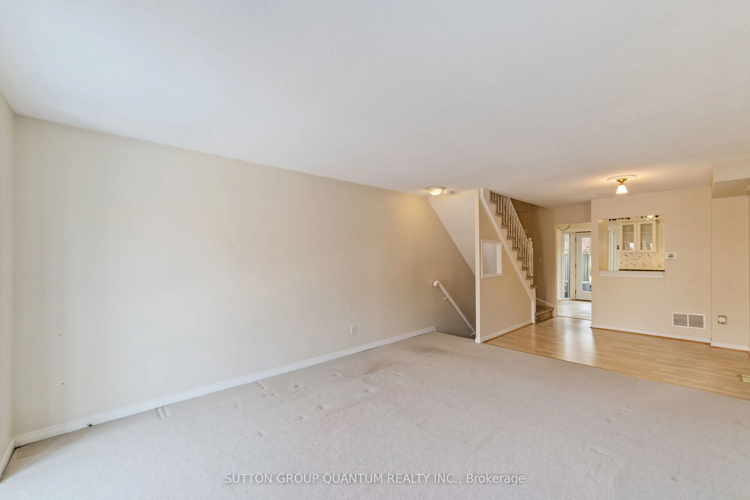 895 Maple Avenue, #101