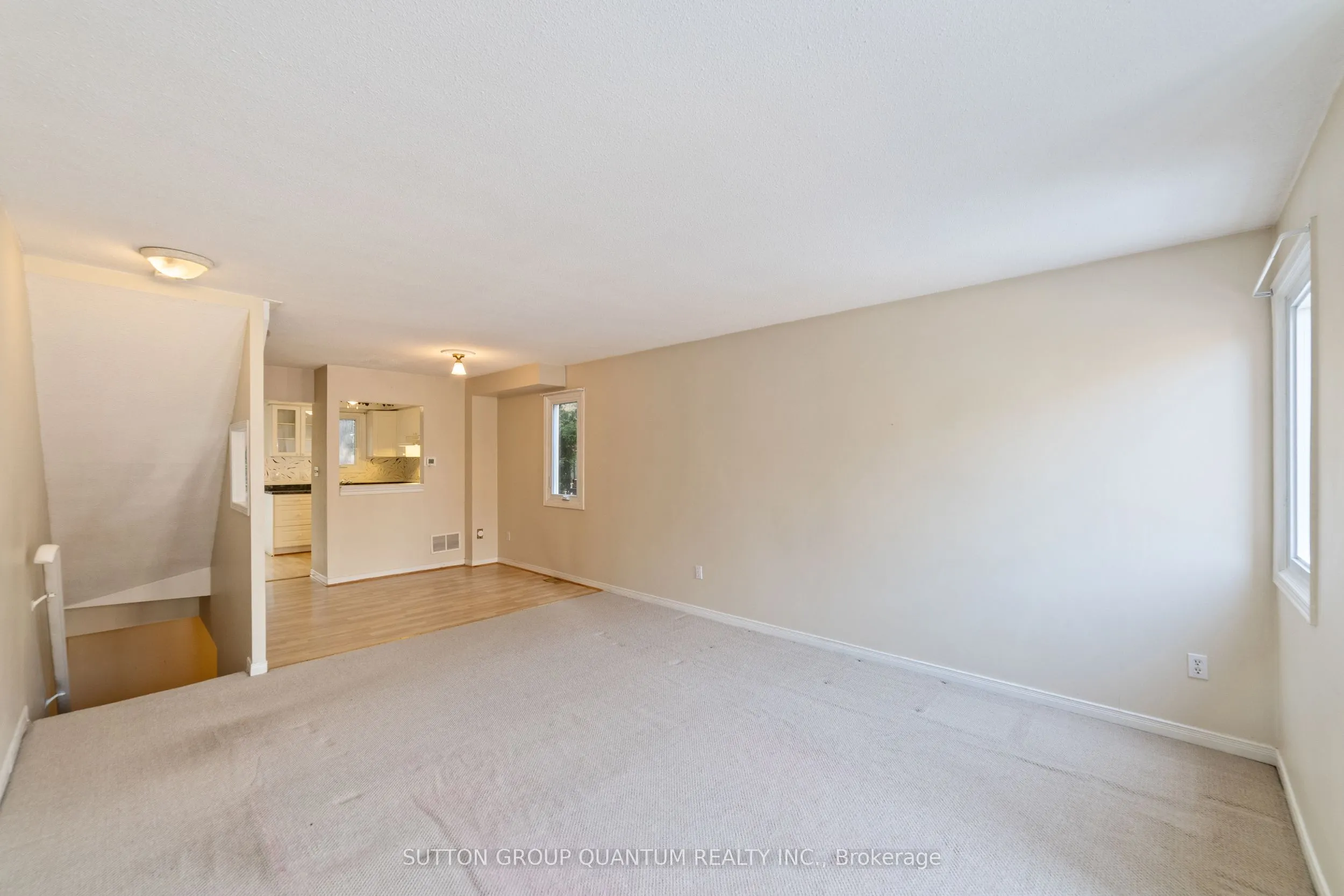 895 Maple Avenue, #101