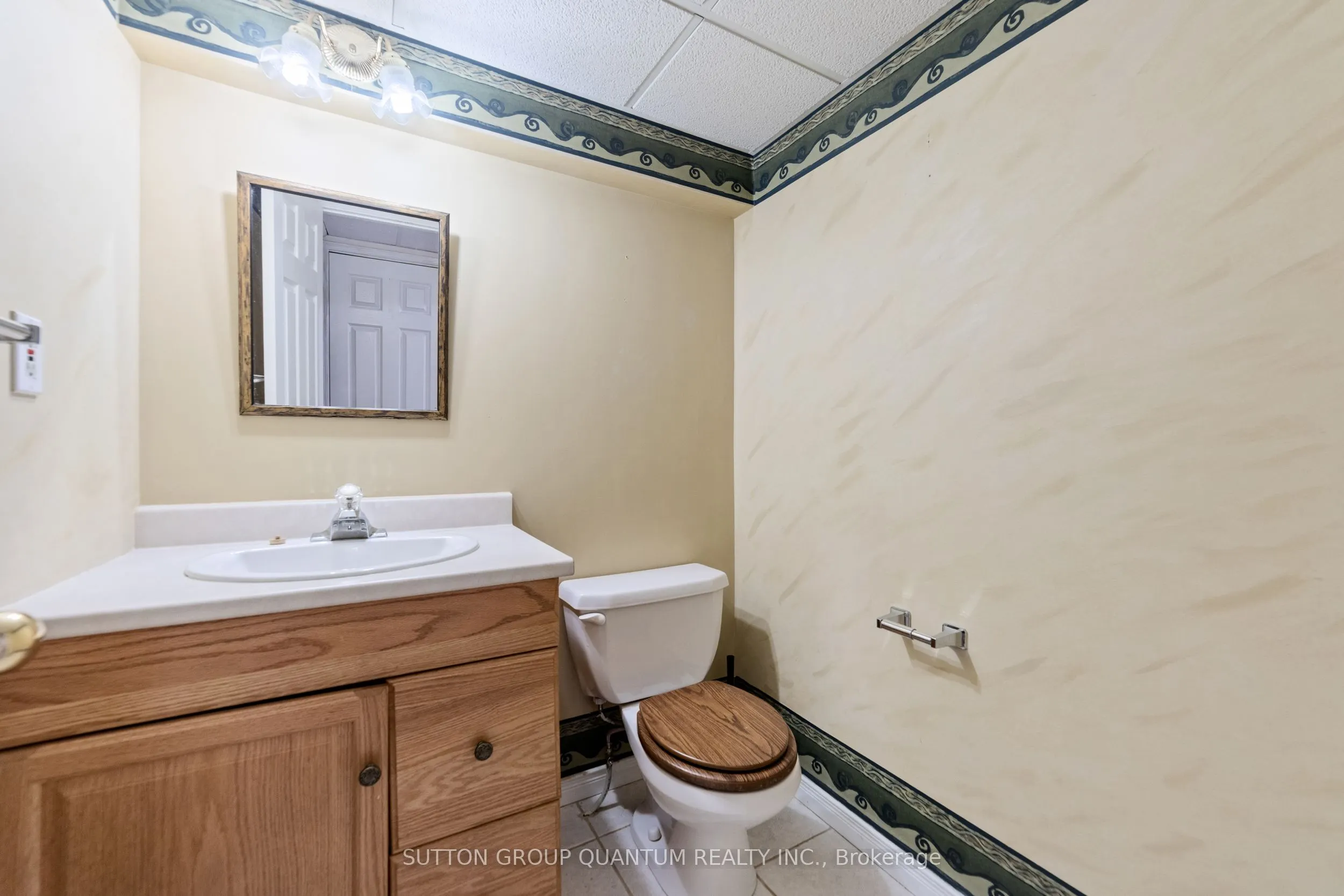 895 Maple Avenue, #101